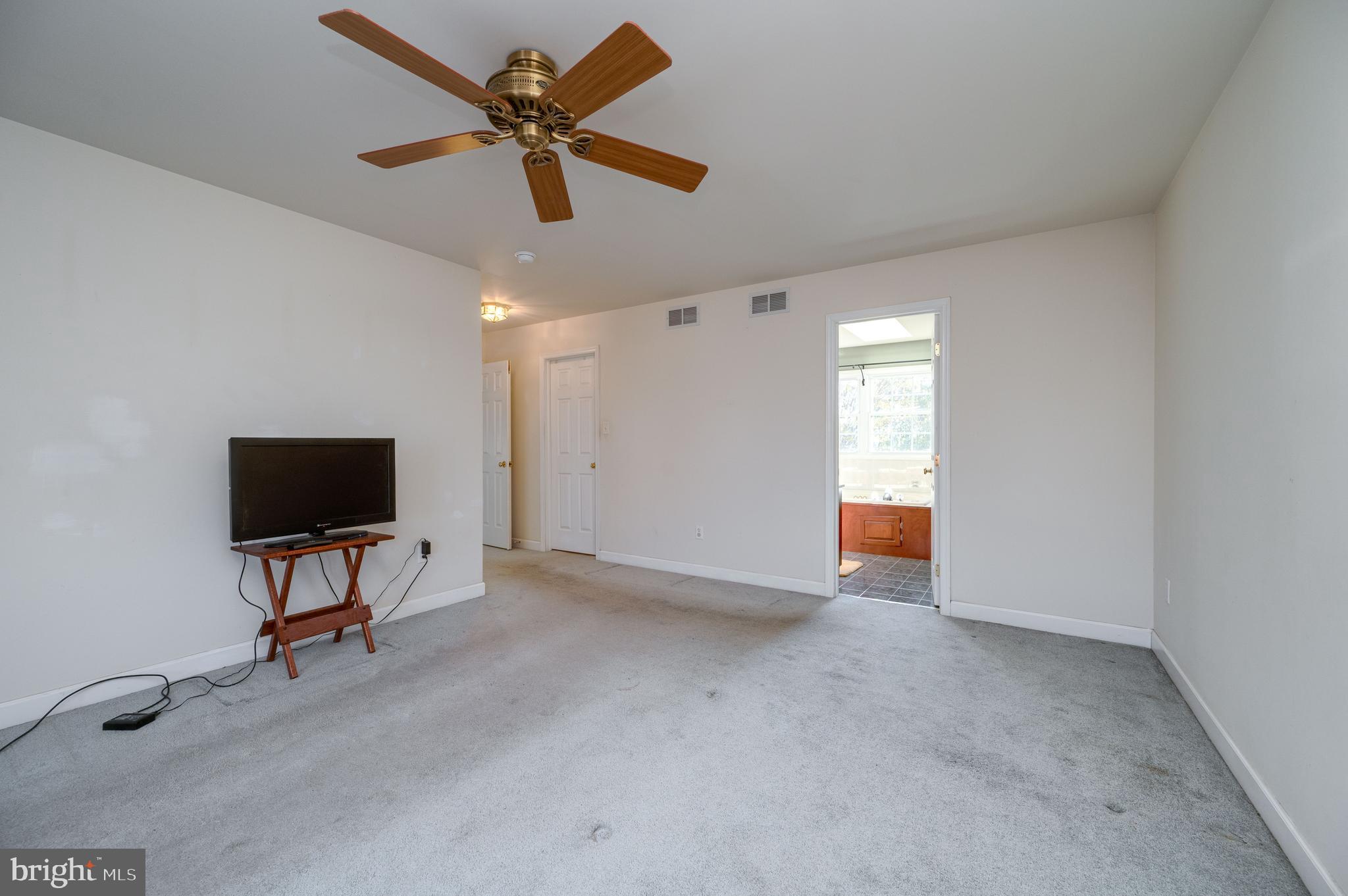 REESER HEIGHTS - Residential