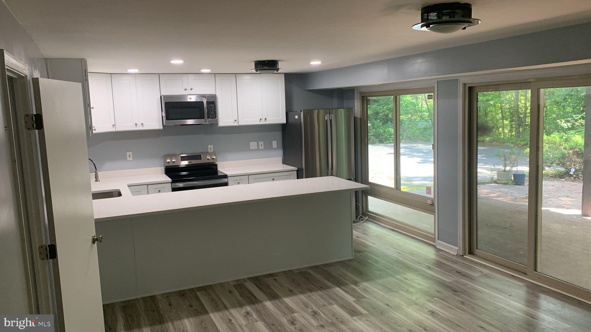 LAKE NORMANDY ESTATES - Residential Lease