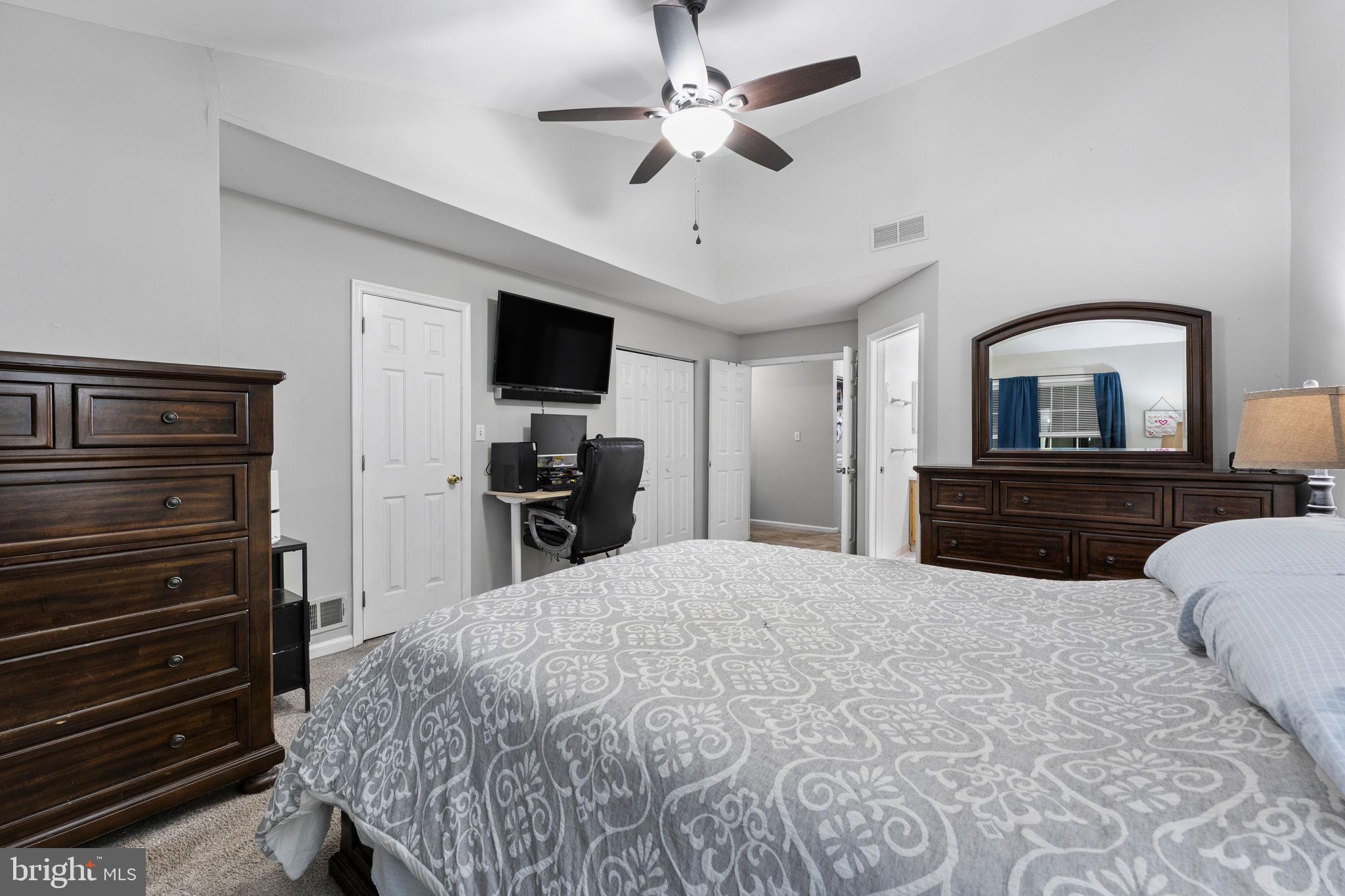 VALLEY STREAM VIL - Residential