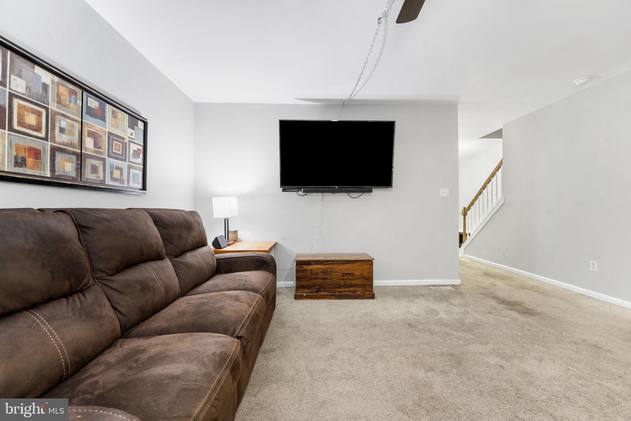 VALLEY STREAM VIL - Residential