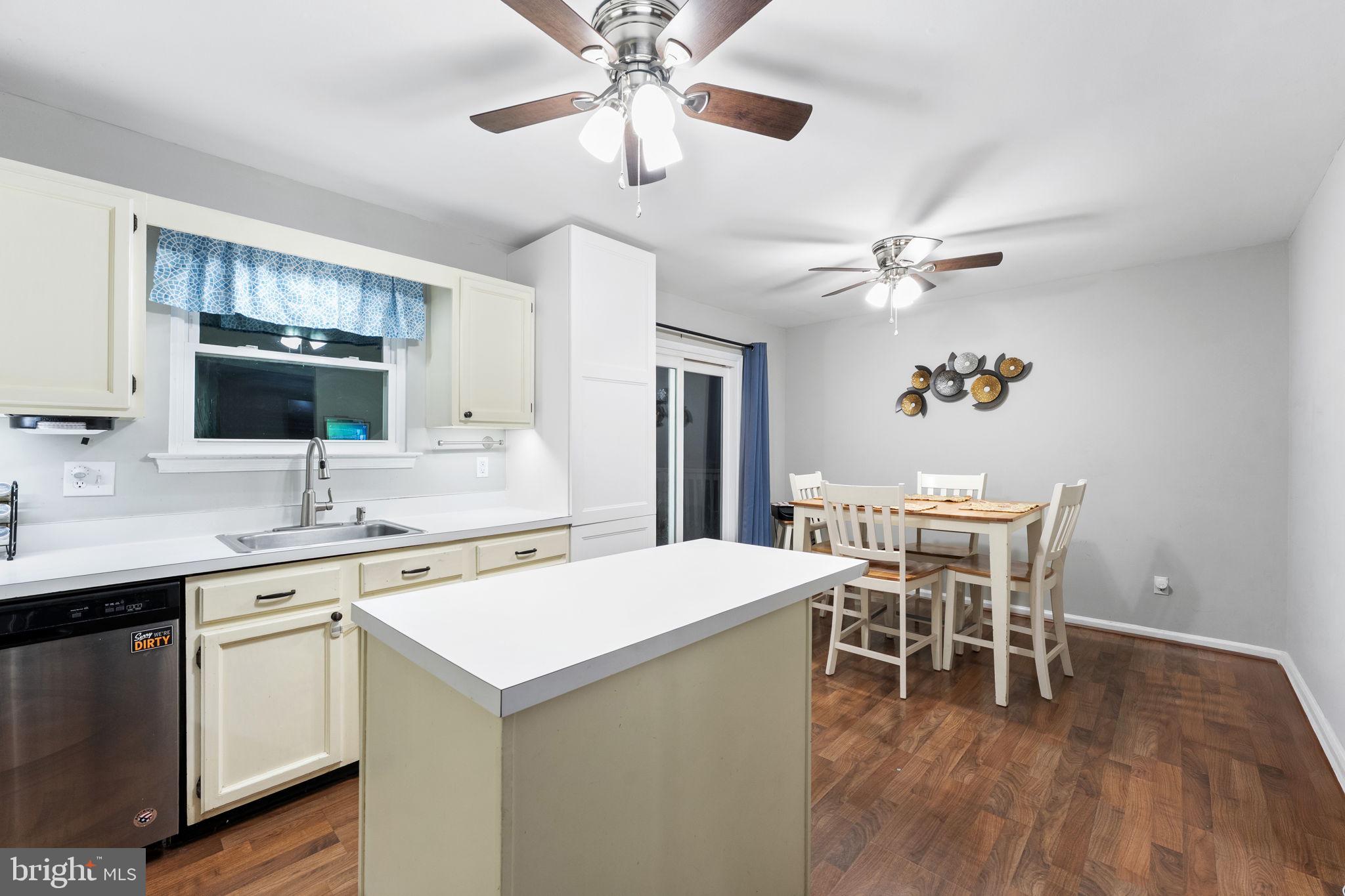 VALLEY STREAM VIL - Residential