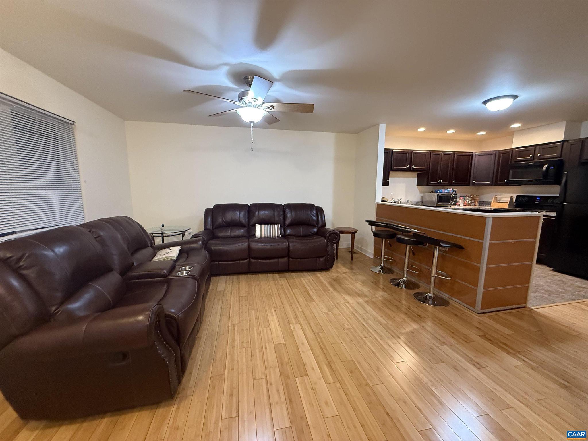 LOCHLYN HILL - Residential