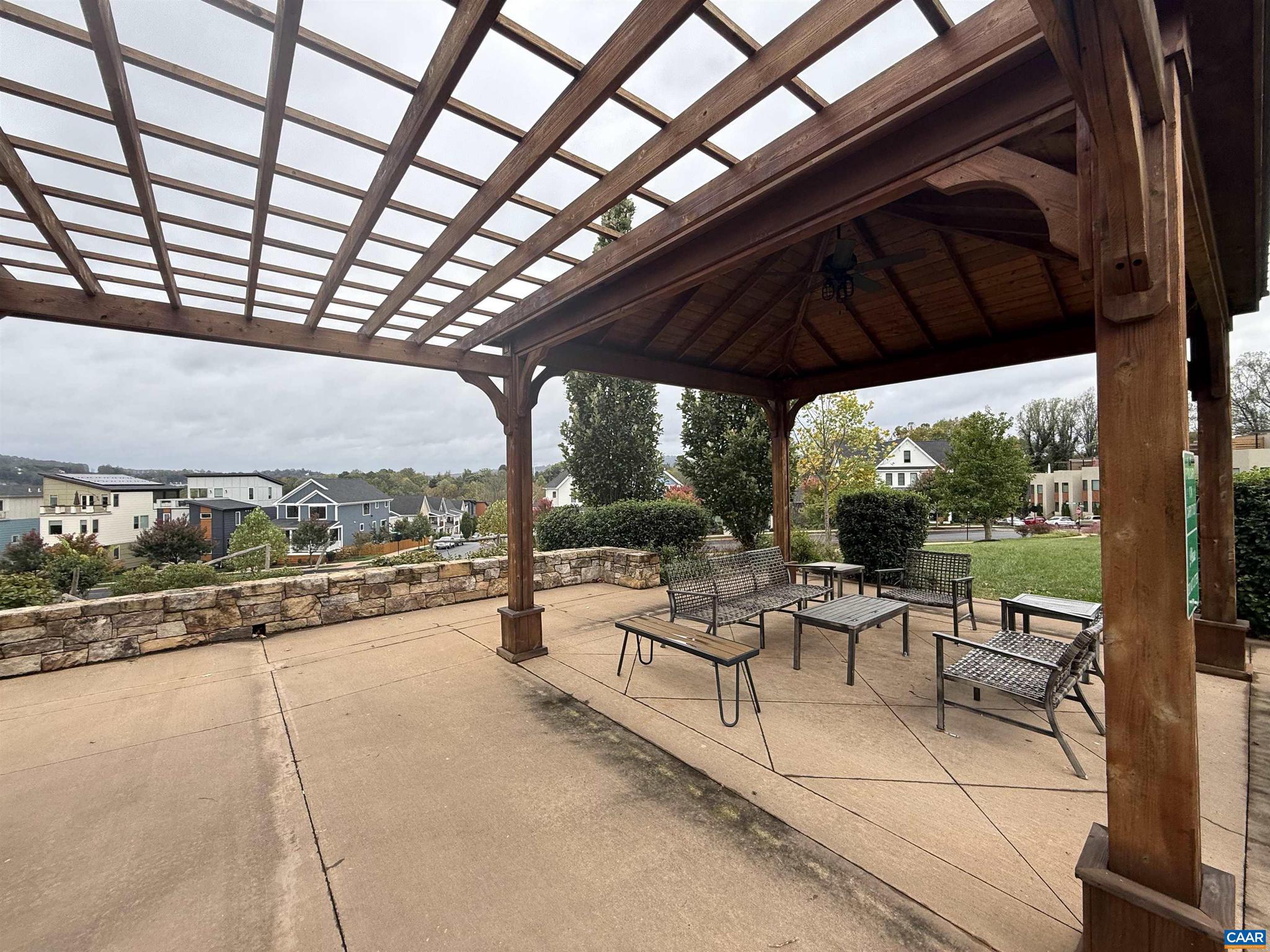 LOCHLYN HILL - Residential