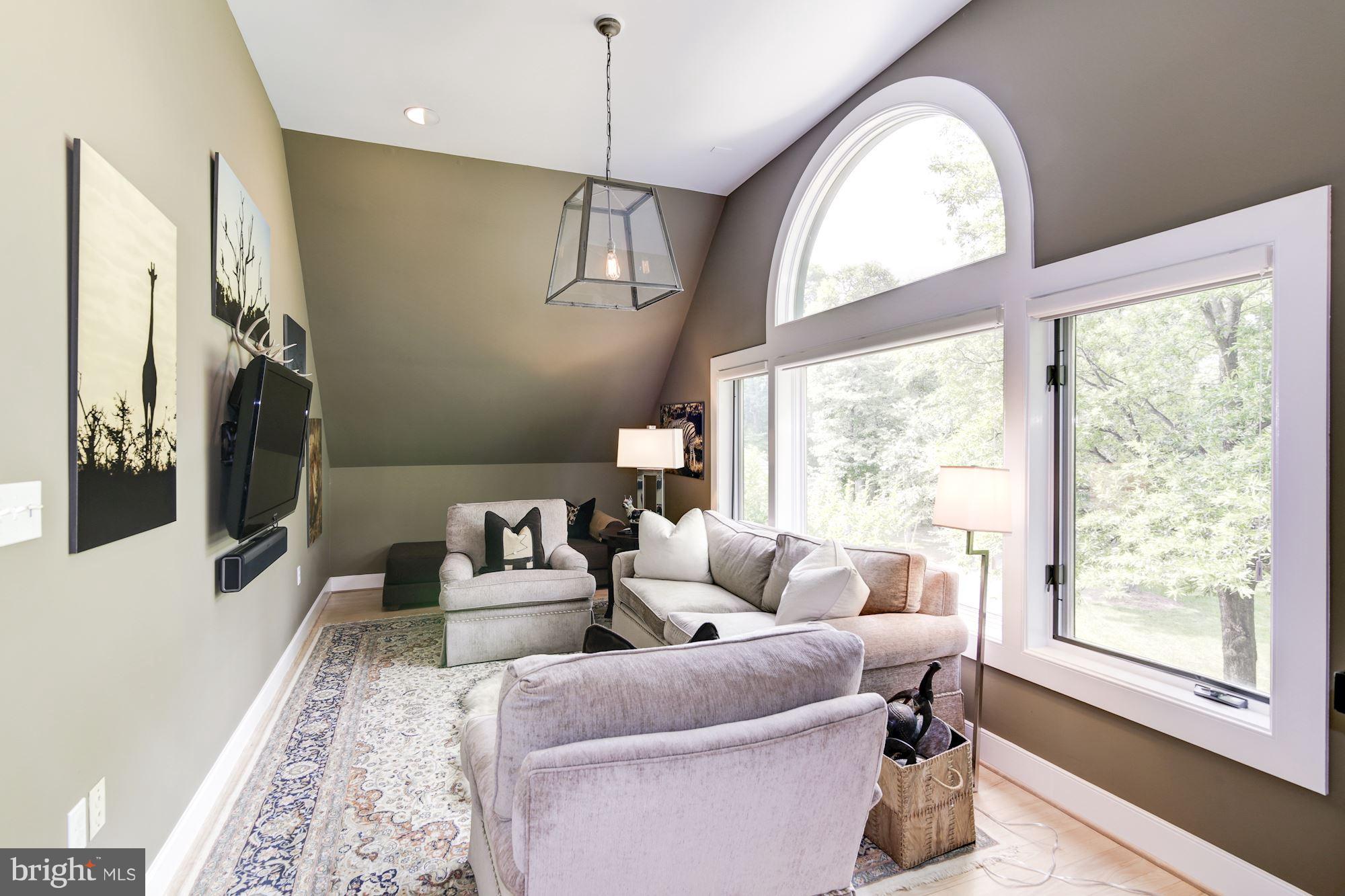 COVE CREEK CLUB - Residential