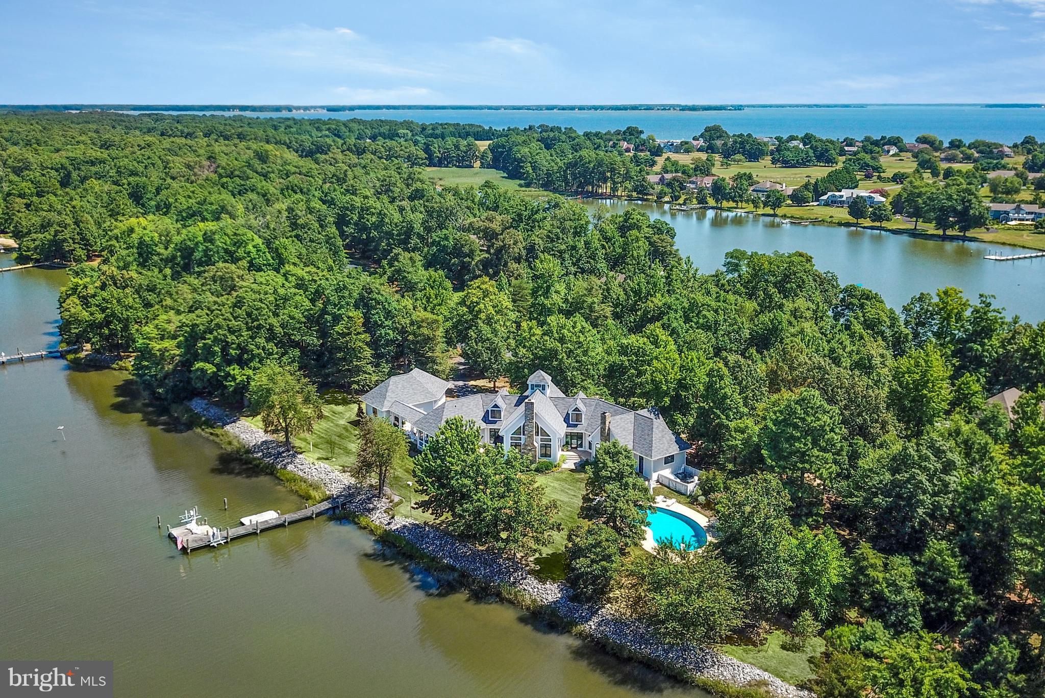 COVE CREEK CLUB - Residential