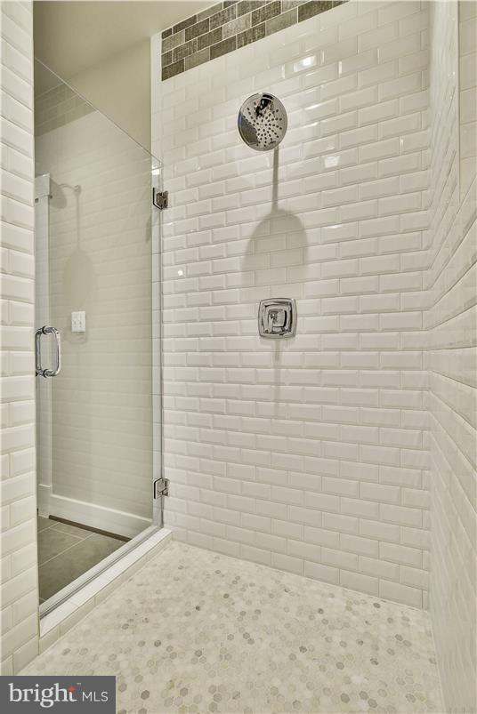 WESTHAMPTON - Residential