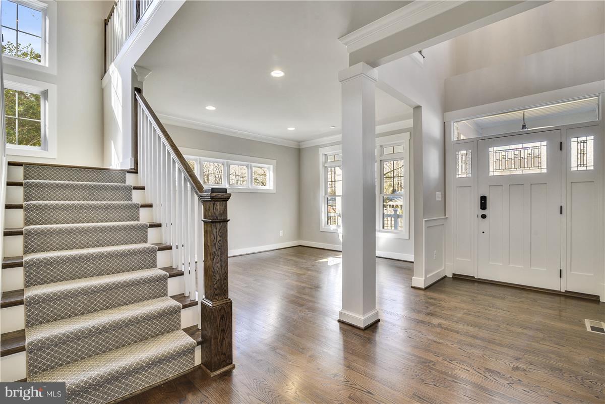 WESTHAMPTON - Residential