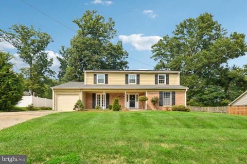 Photo of 8839 Tuckerman Lane, ROCKVILLE, MD 20854 (MLS # MDMC2246280)