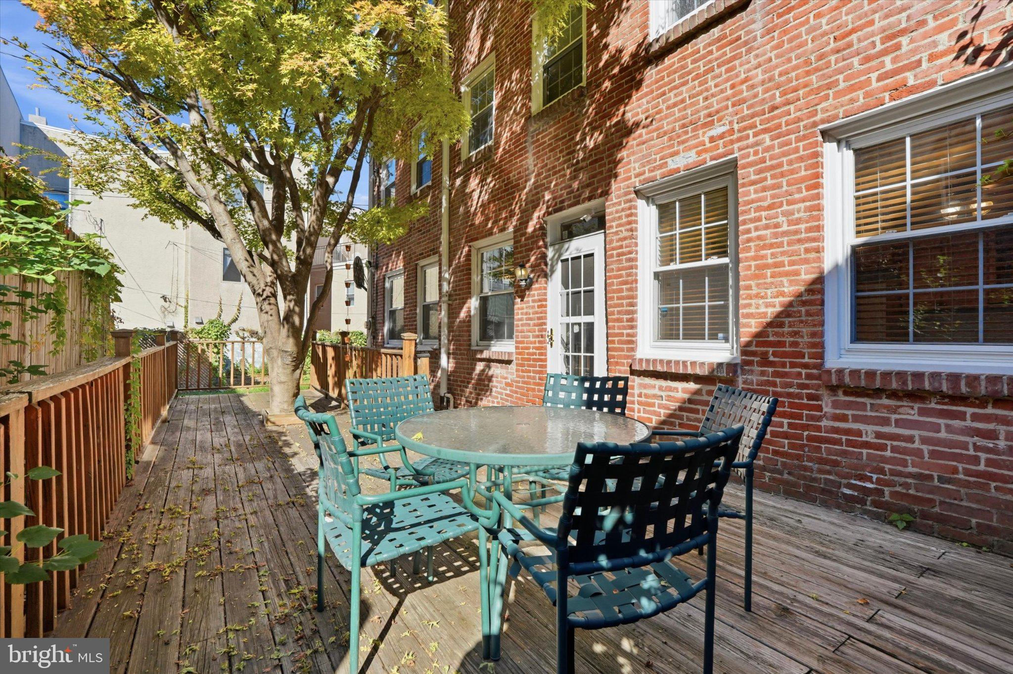 335 R POPLAR STREET