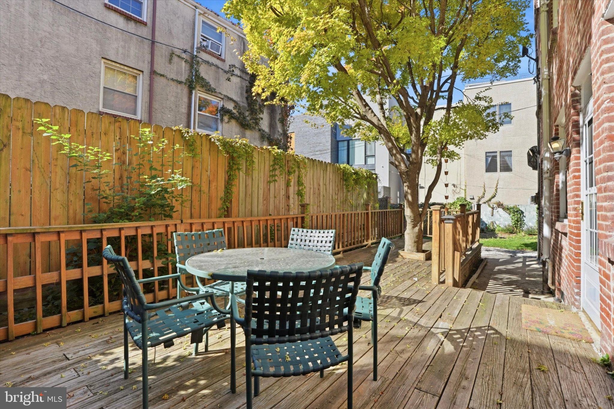 335 R POPLAR STREET