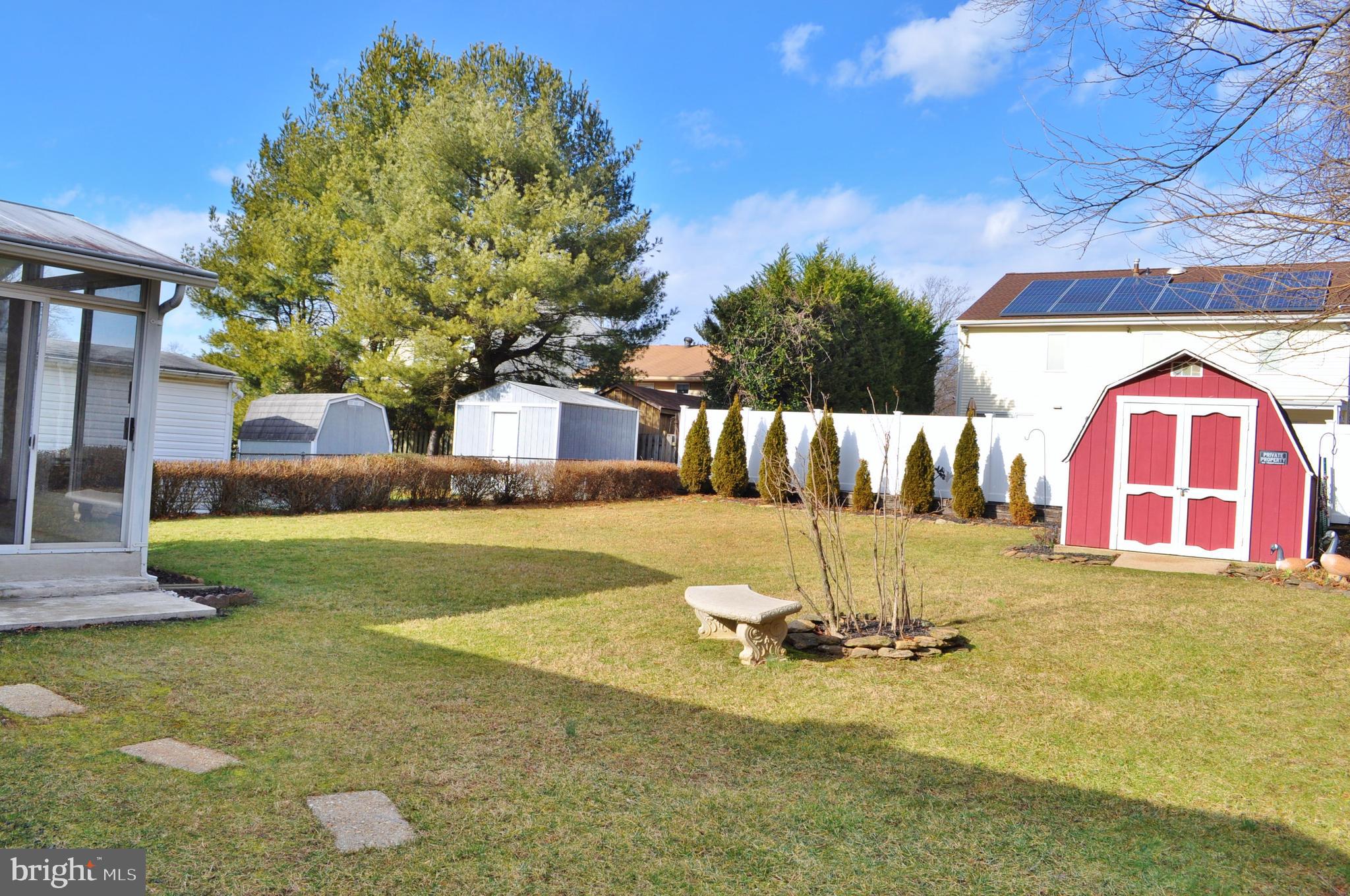 HILLENDALE FARMS - Residential