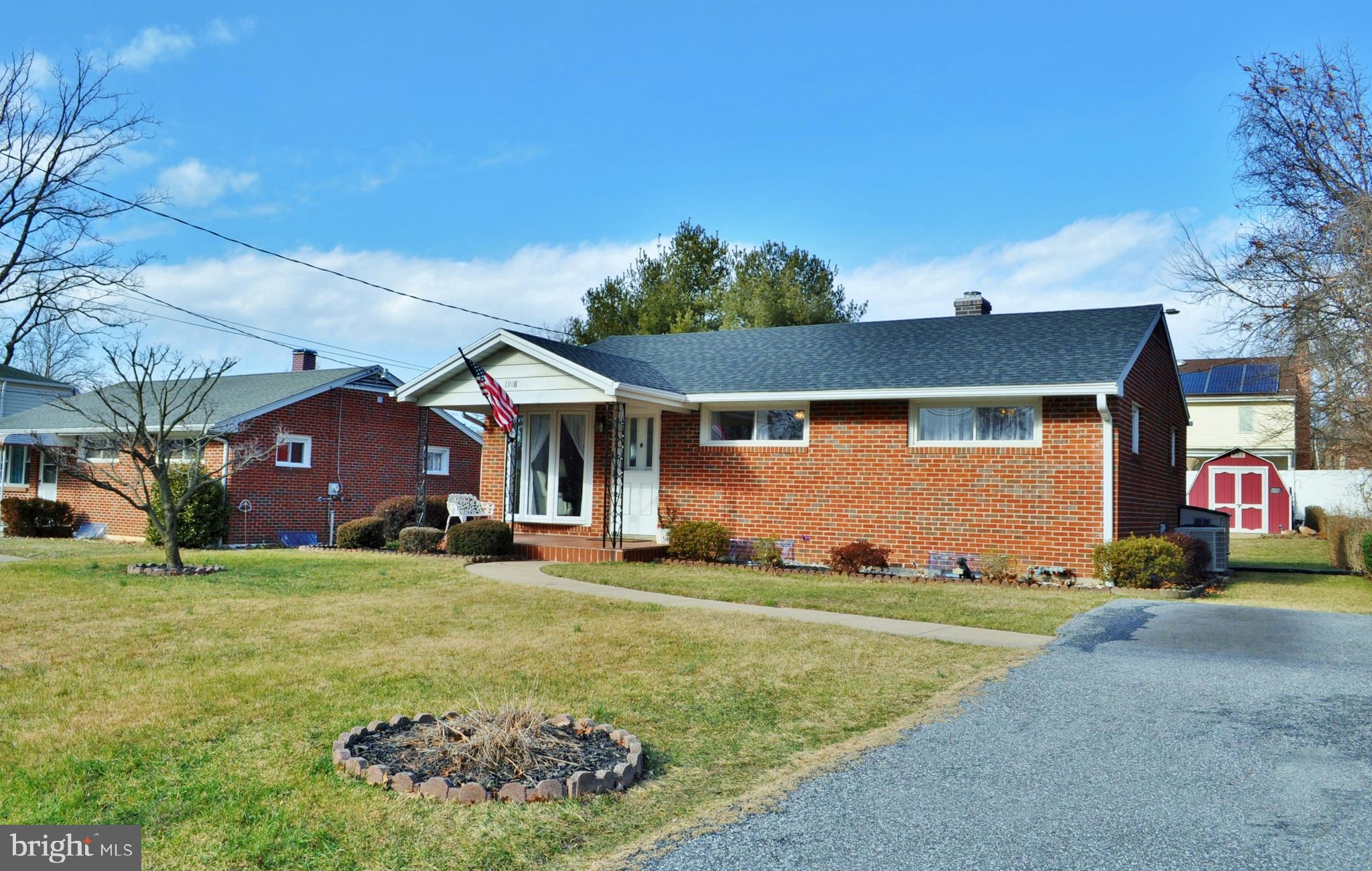 HILLENDALE FARMS - Residential