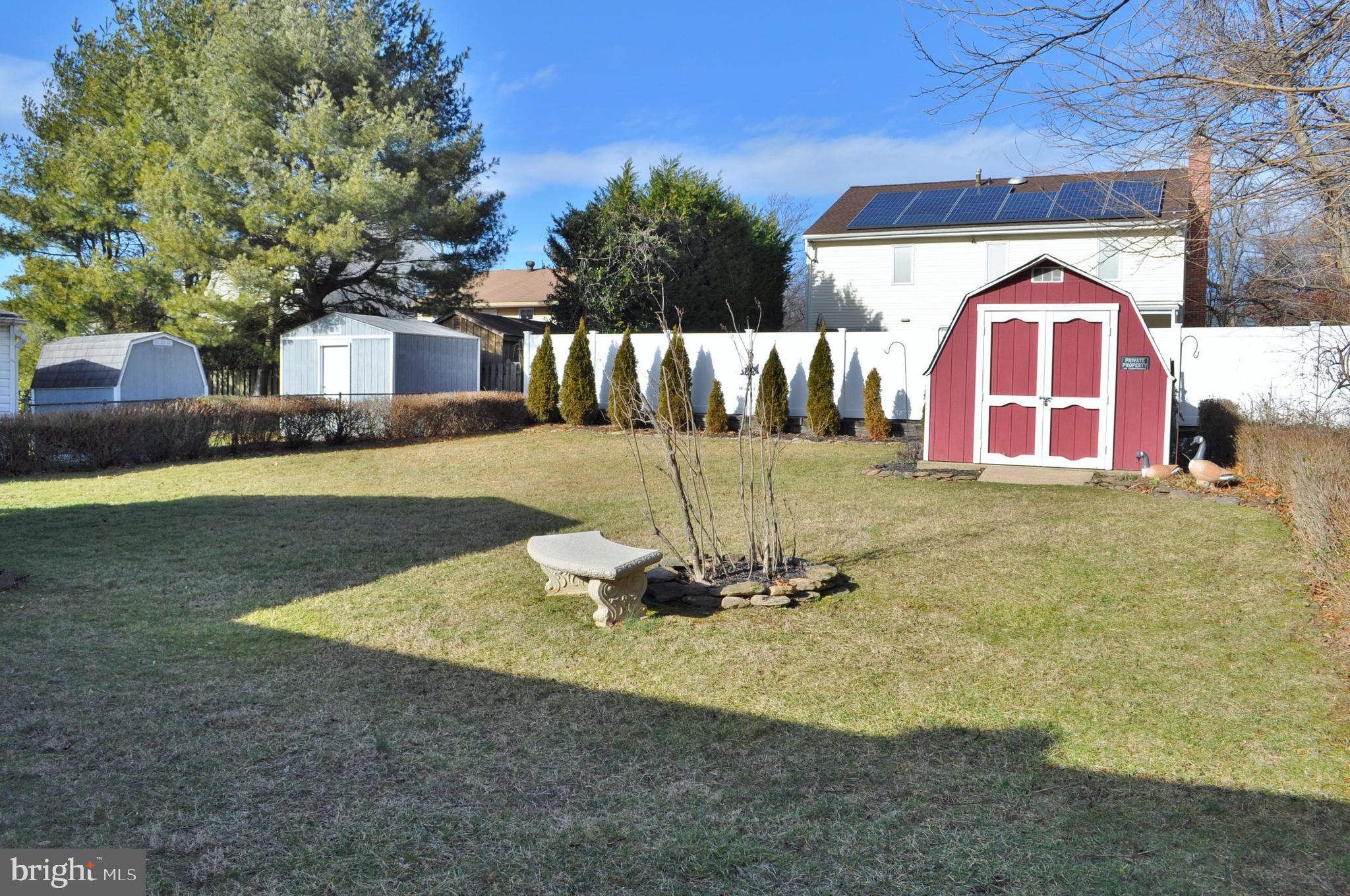 HILLENDALE FARMS - Residential