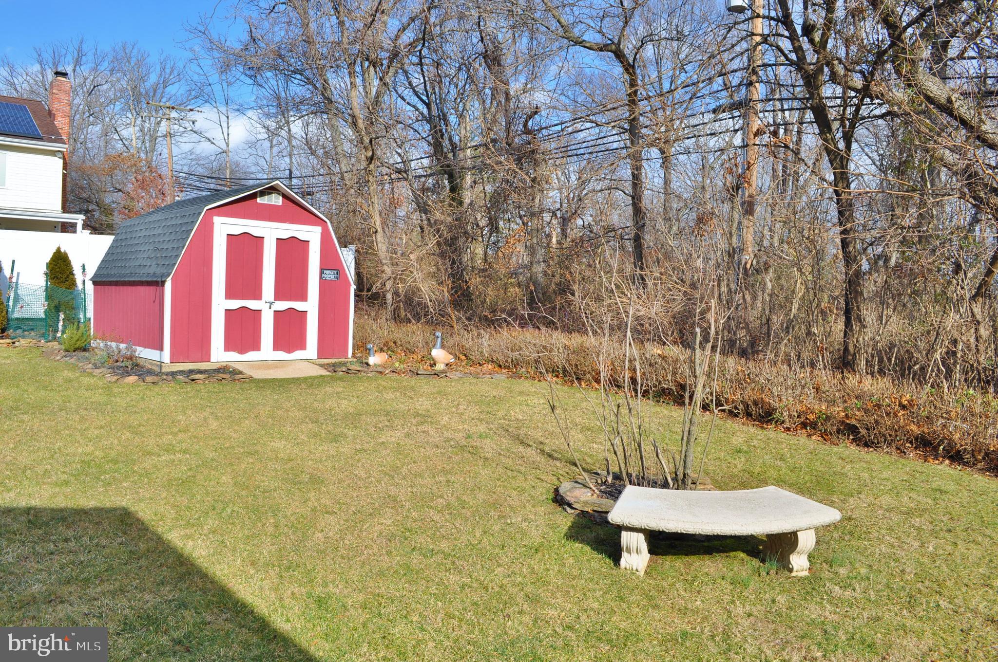 HILLENDALE FARMS - Residential