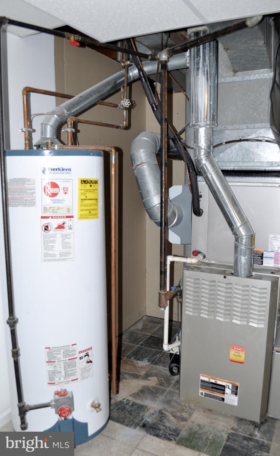 HILLENDALE FARMS - Residential