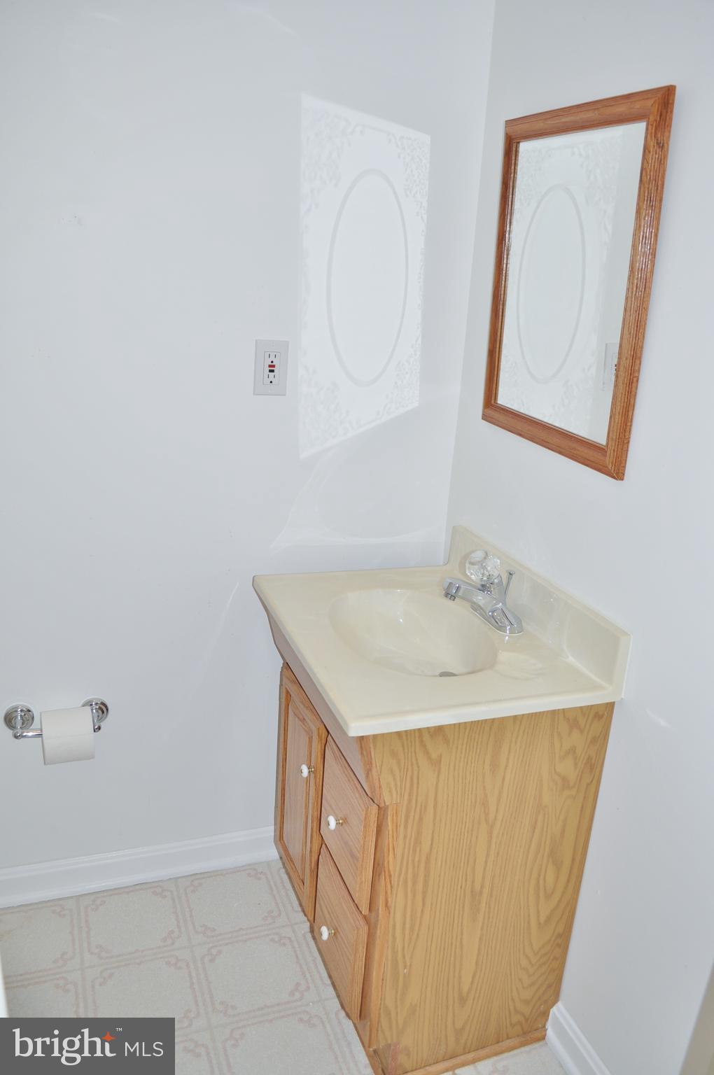 HILLENDALE FARMS - Residential