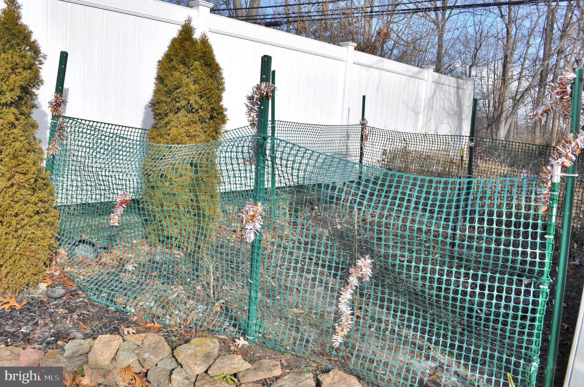 HILLENDALE FARMS - Residential