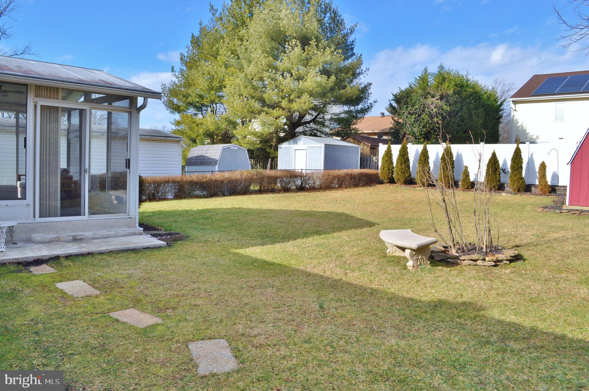 HILLENDALE FARMS - Residential