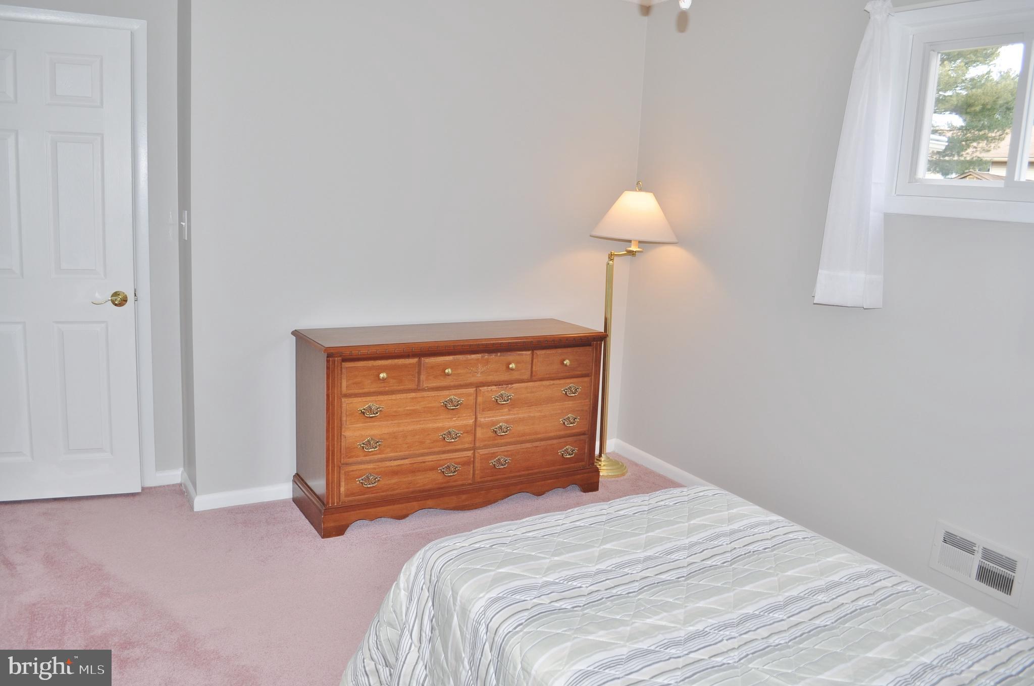 HILLENDALE FARMS - Residential