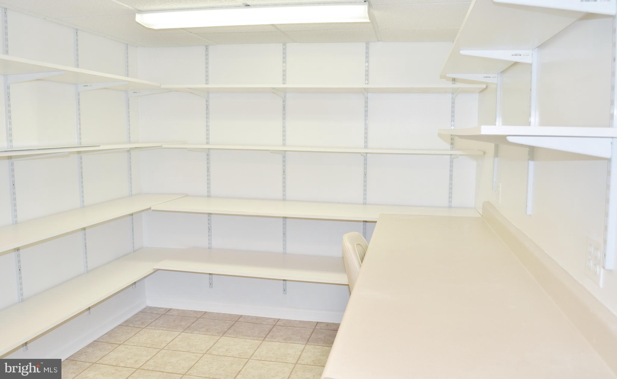 HILLENDALE FARMS - Residential