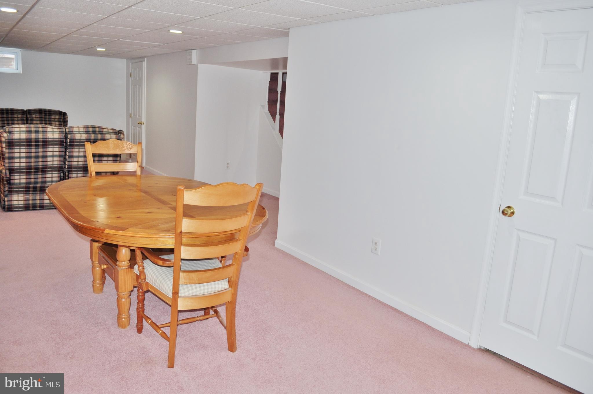 HILLENDALE FARMS - Residential