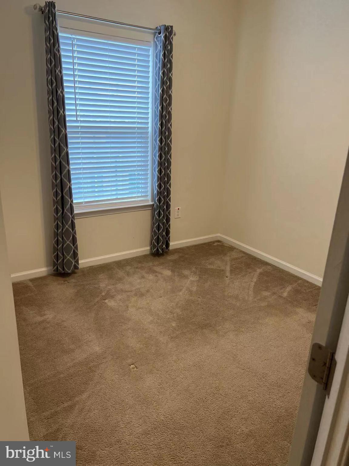 ELLICOTT CROSSING - Residential Lease