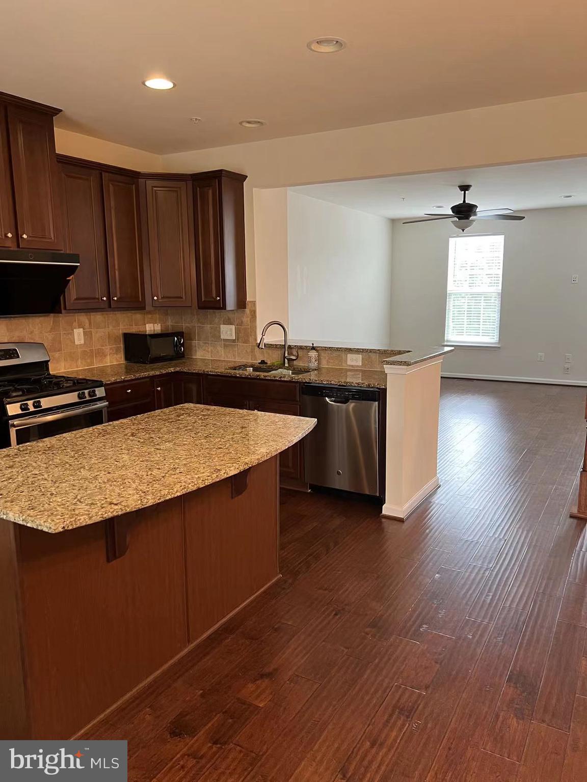 ELLICOTT CROSSING - Residential Lease