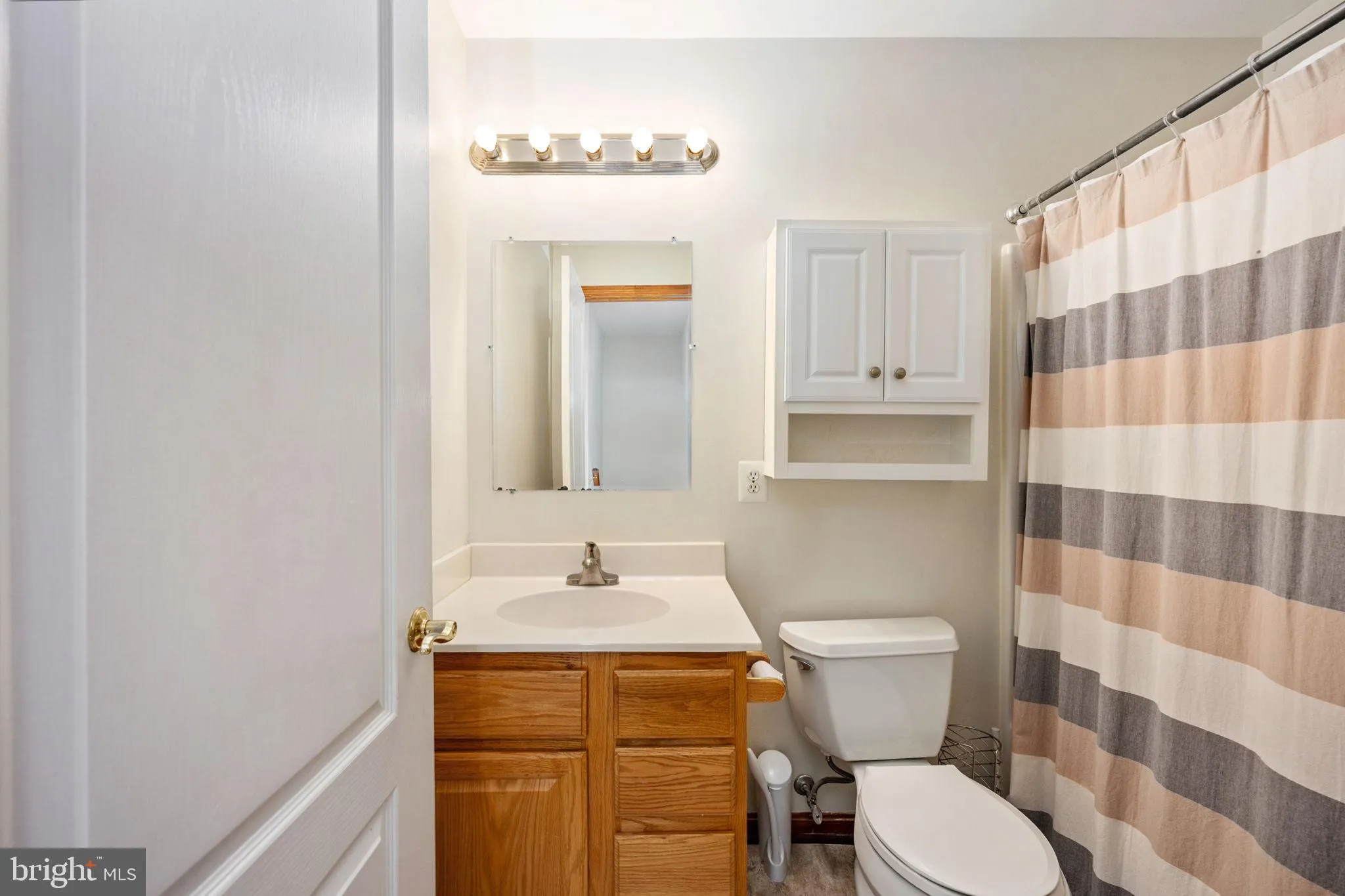 Fredericksburg, Virginia 22407, United States, 4 Bedrooms Bedrooms, ,4 BathroomsBathrooms,Residential,Active,194955