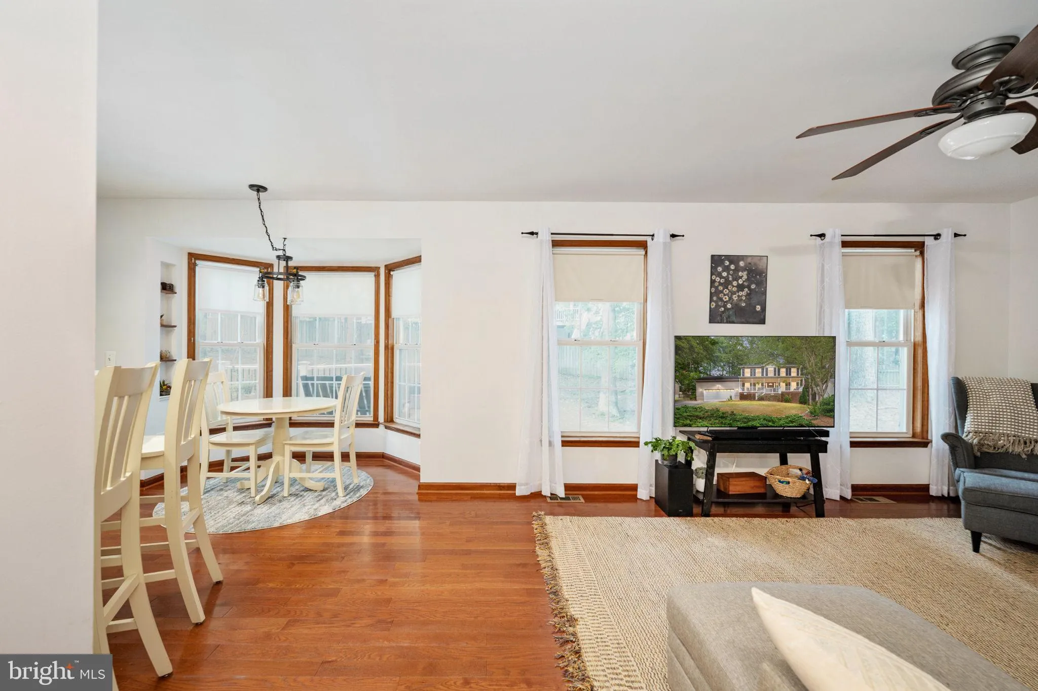 Fredericksburg, Virginia 22407, United States, 4 Bedrooms Bedrooms, ,4 BathroomsBathrooms,Residential,Active,194955