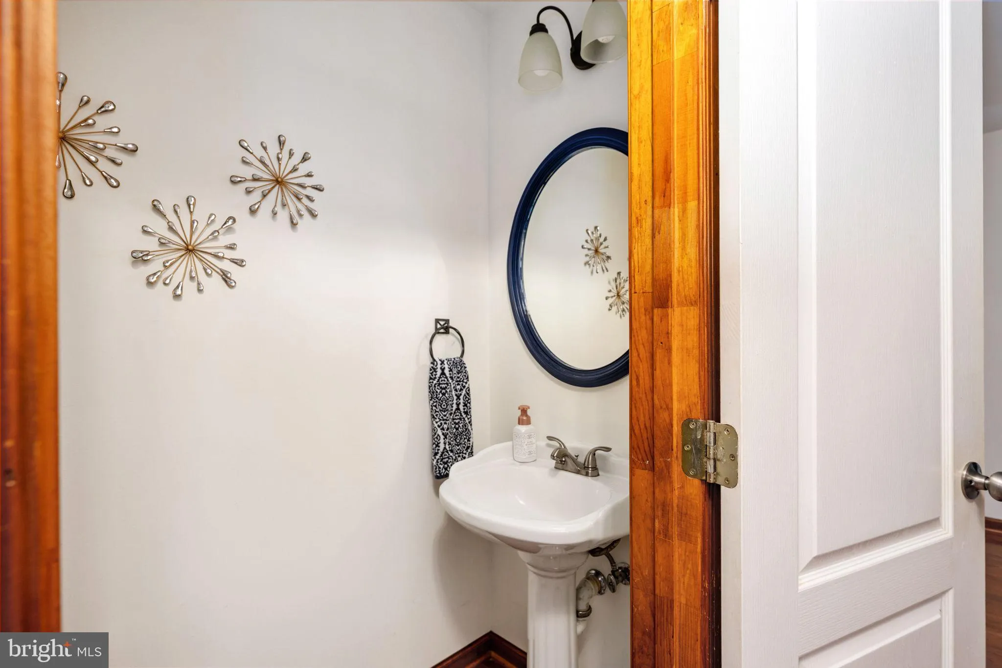 Fredericksburg, Virginia 22407, United States, 4 Bedrooms Bedrooms, ,4 BathroomsBathrooms,Residential,Active,194955