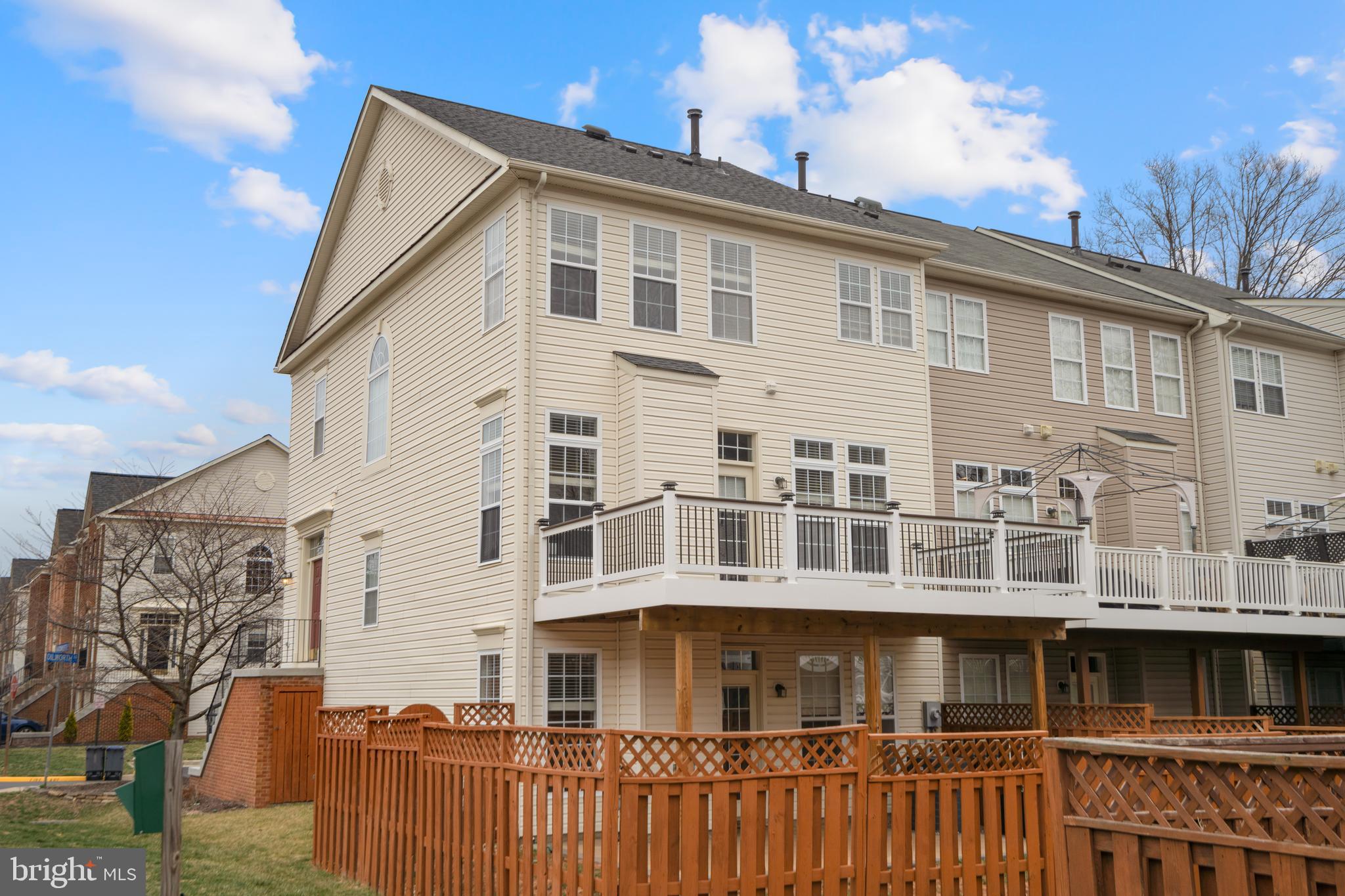 BROADLANDS SOUTH - Residential Lease