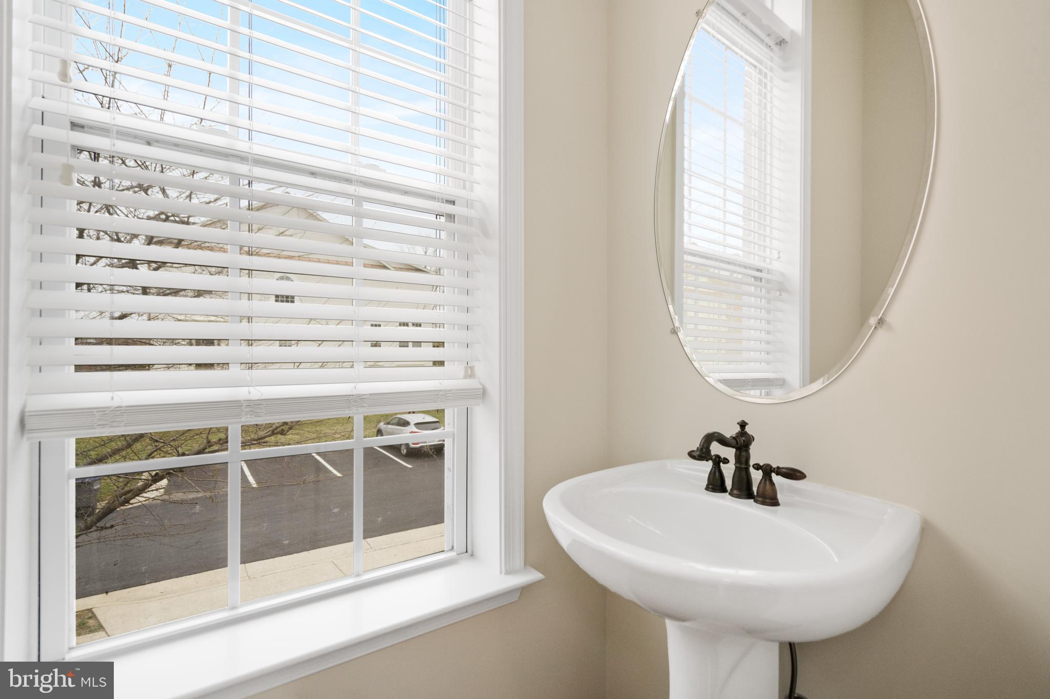 BROADLANDS SOUTH - Residential Lease