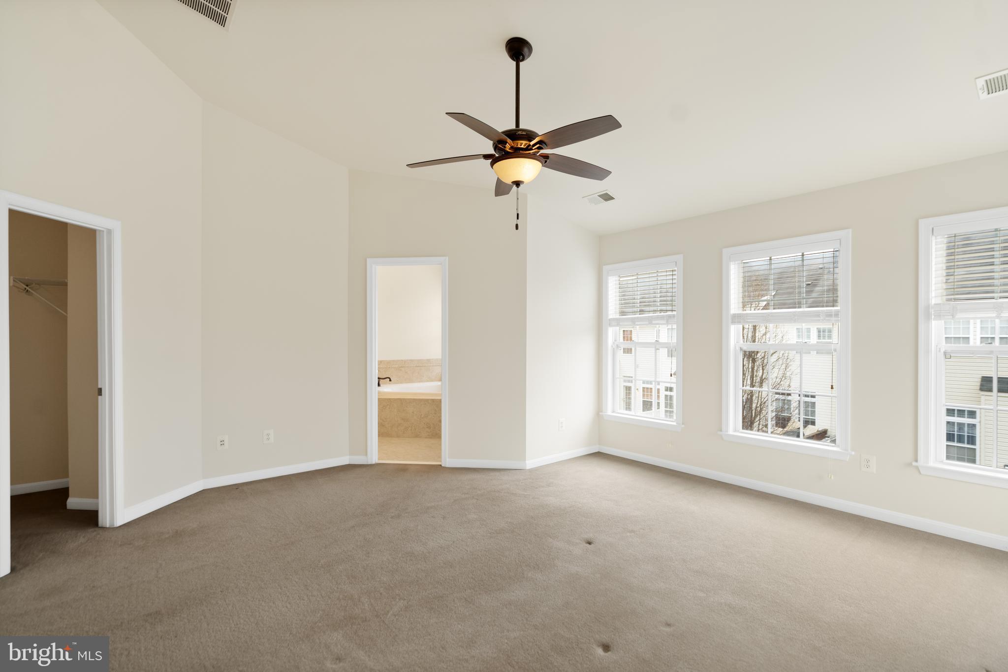 BROADLANDS SOUTH - Residential Lease