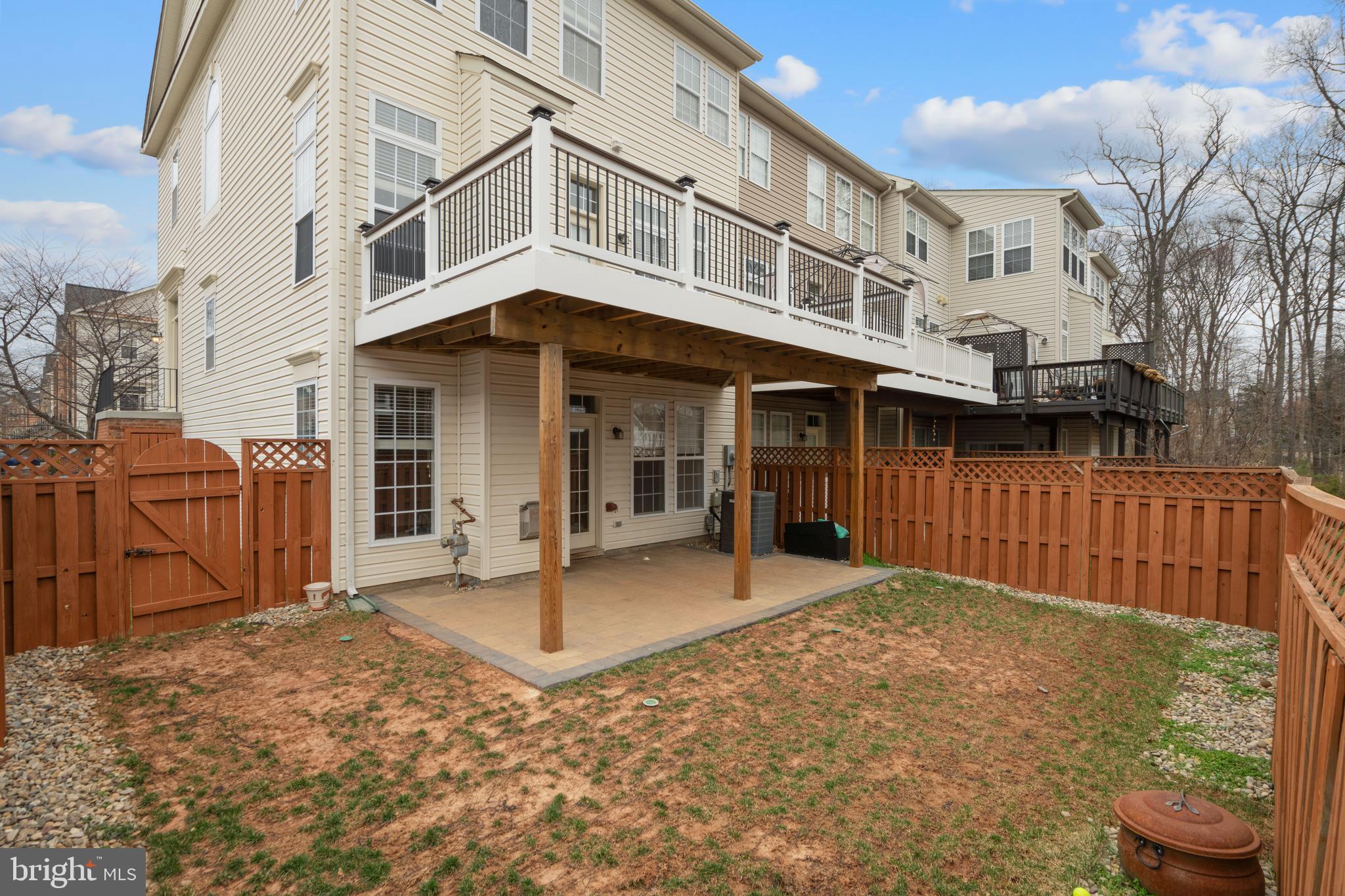 BROADLANDS SOUTH - Residential Lease