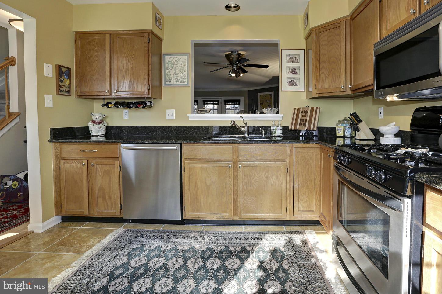 QUAKER HILL - Residential