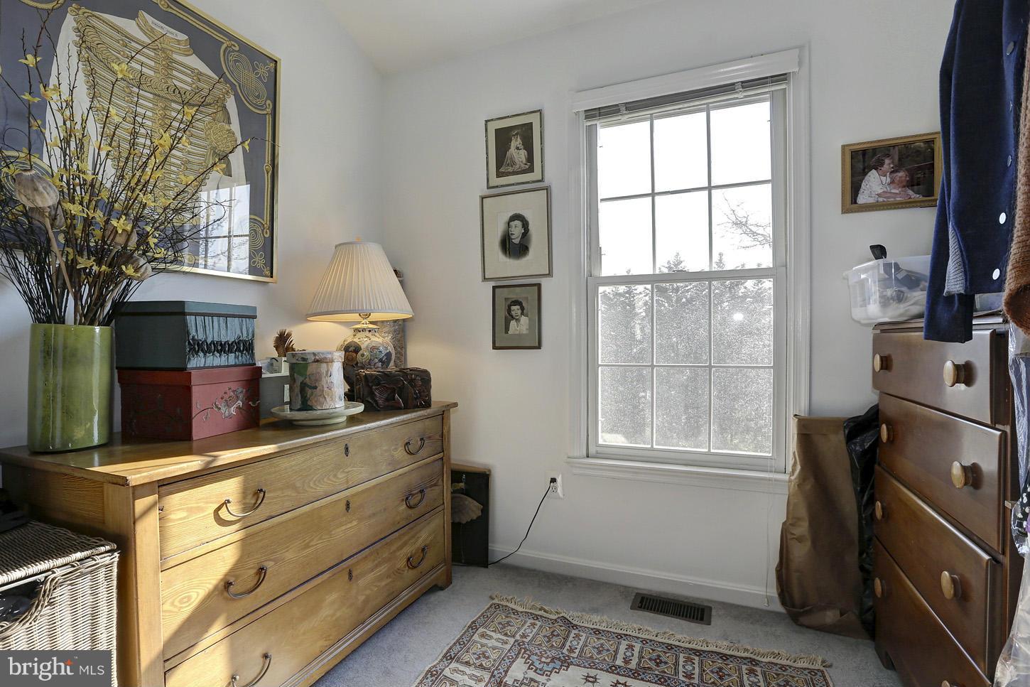 QUAKER HILL - Residential