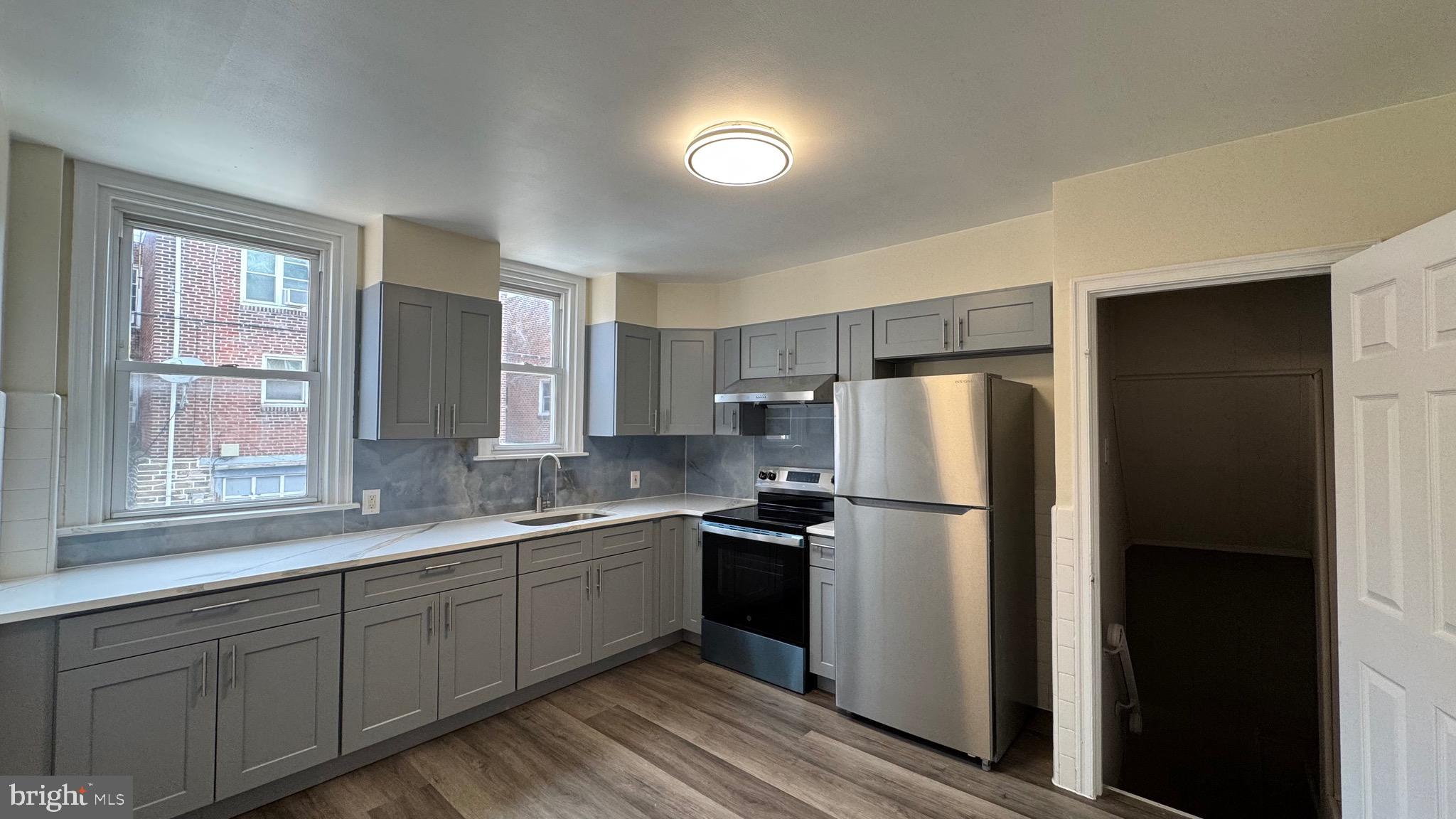 MAYFAIR - Residential