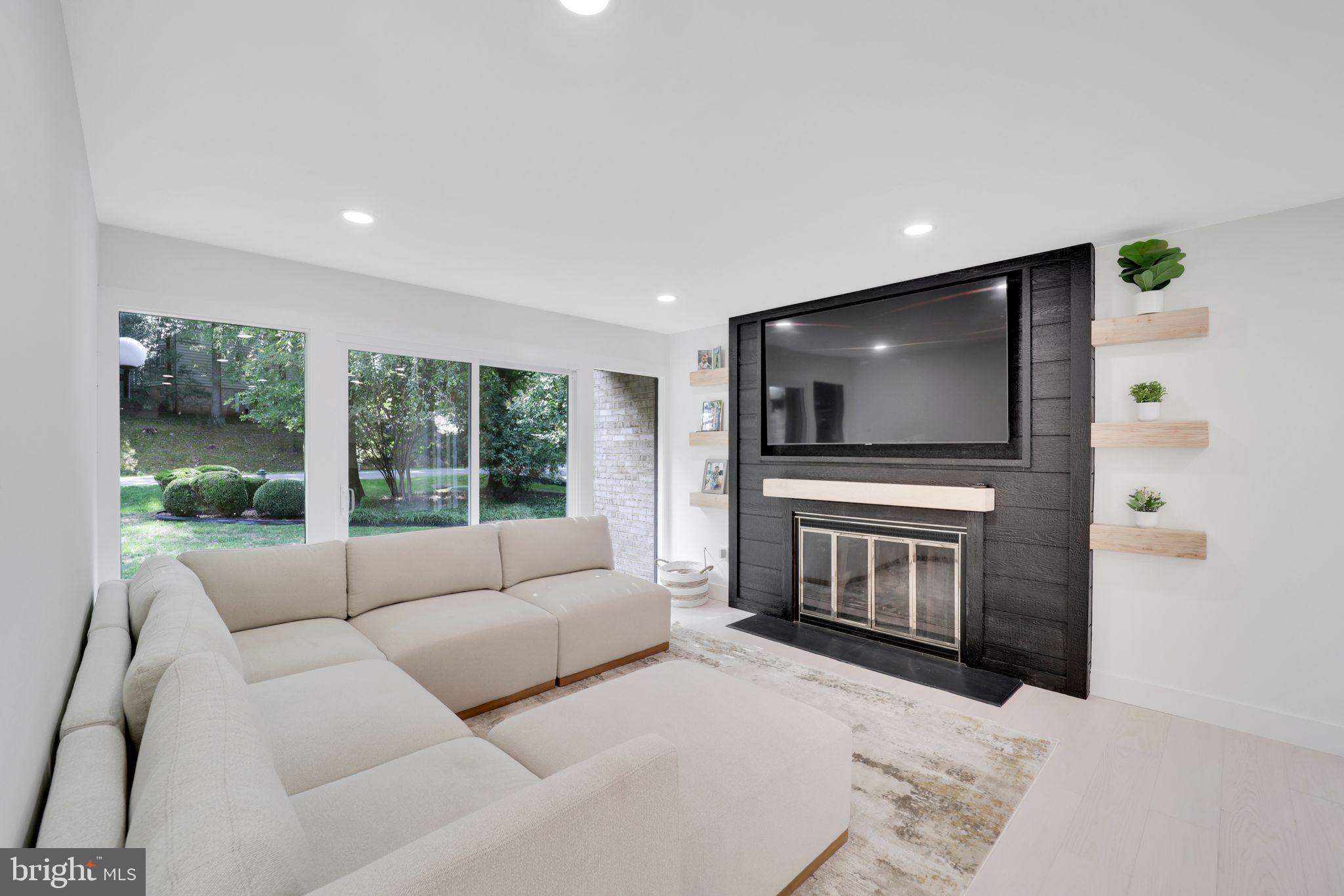 EAST GATE OF POTOMAC - Residential