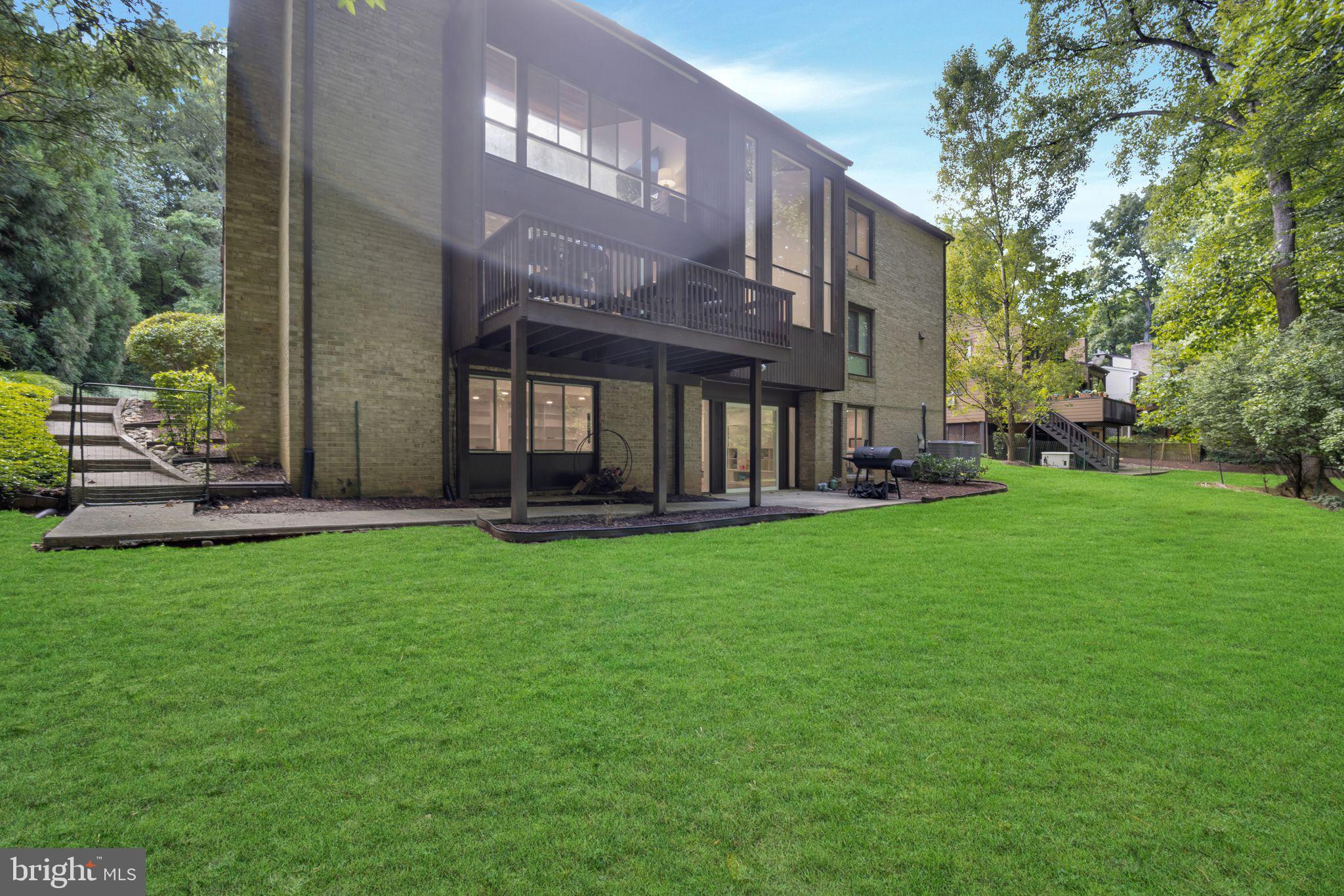 EAST GATE OF POTOMAC - Residential