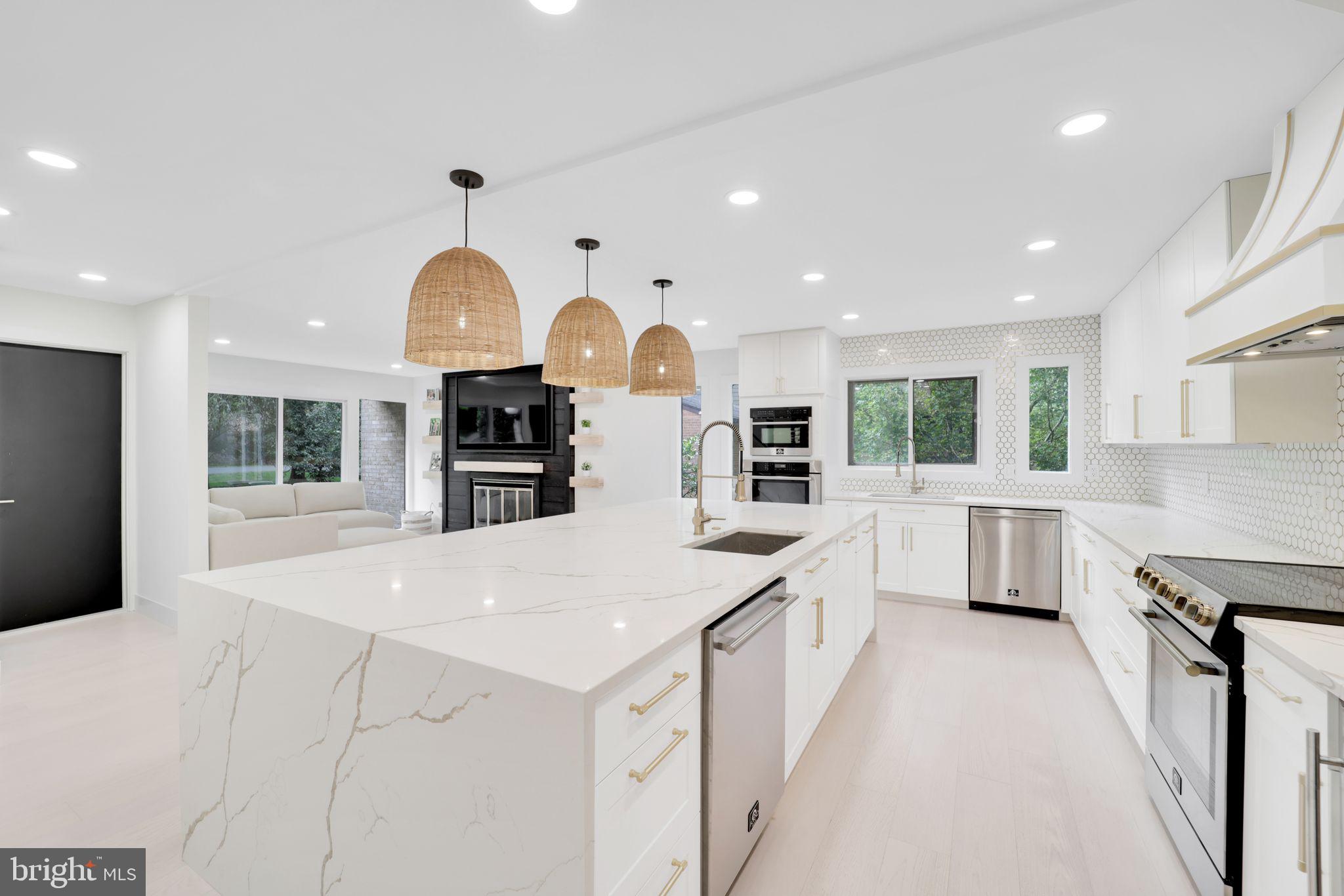 EAST GATE OF POTOMAC - Residential