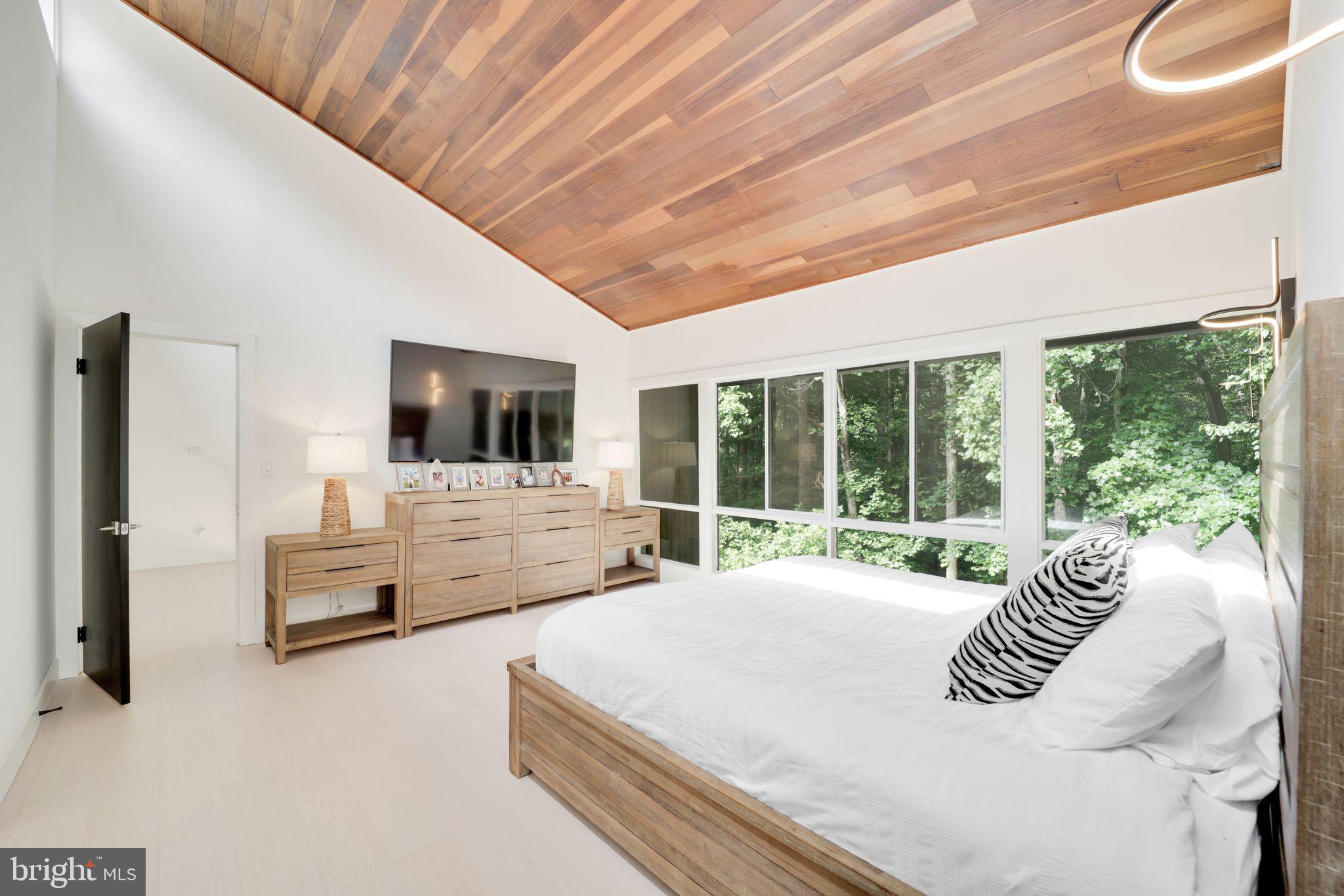 EAST GATE OF POTOMAC - Residential