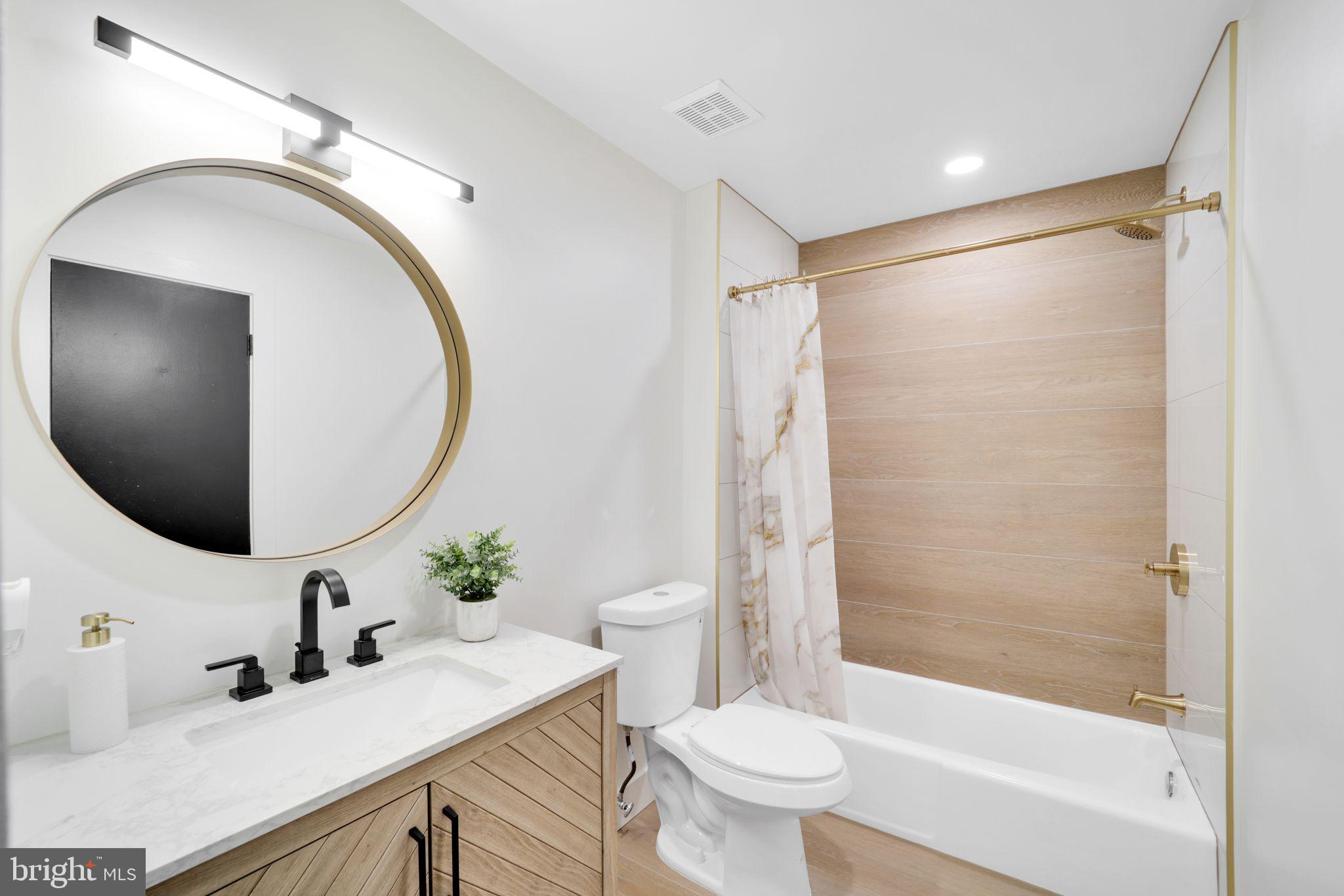 EAST GATE OF POTOMAC - Residential