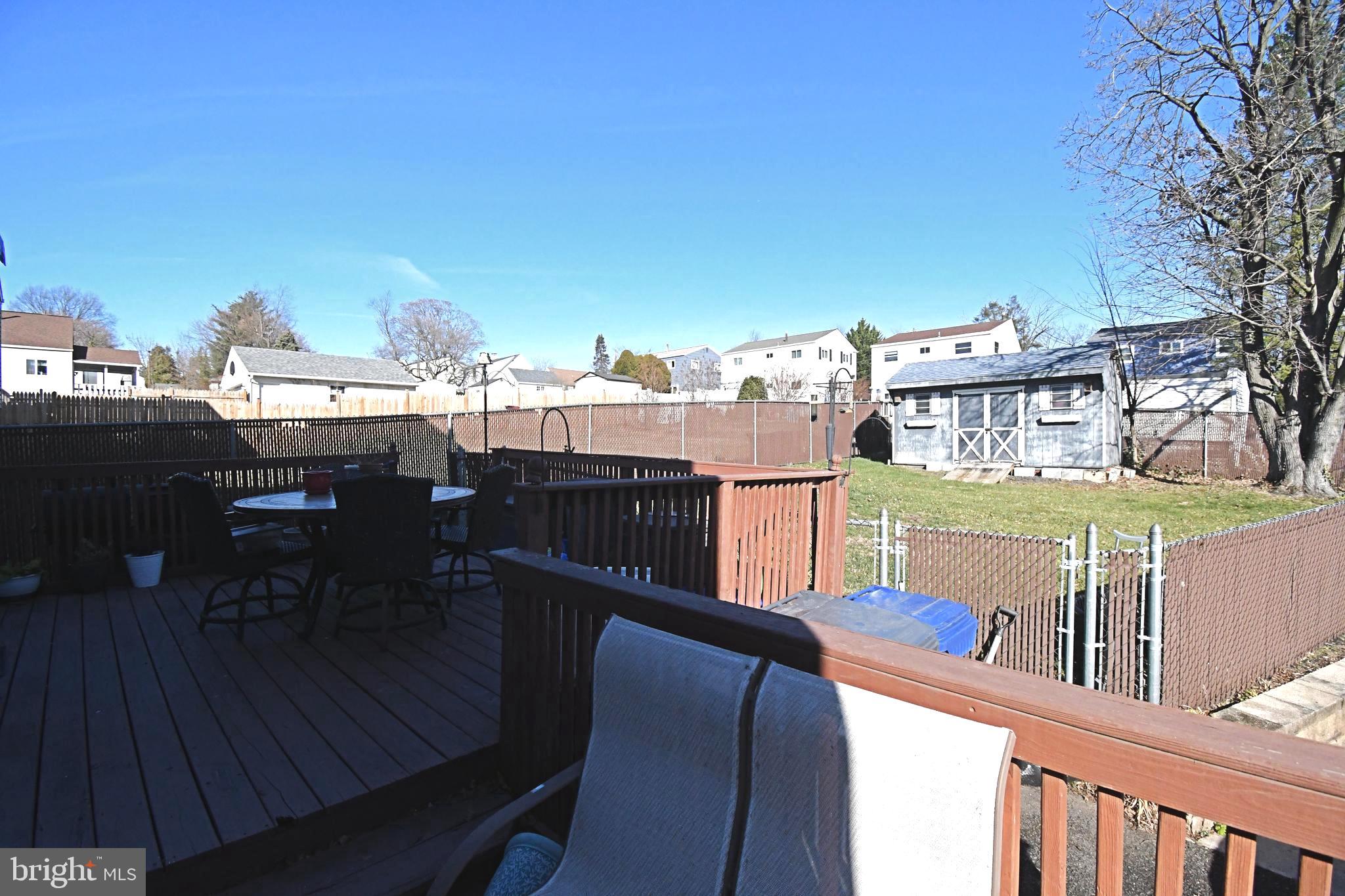 WILLOW MANOR - Residential