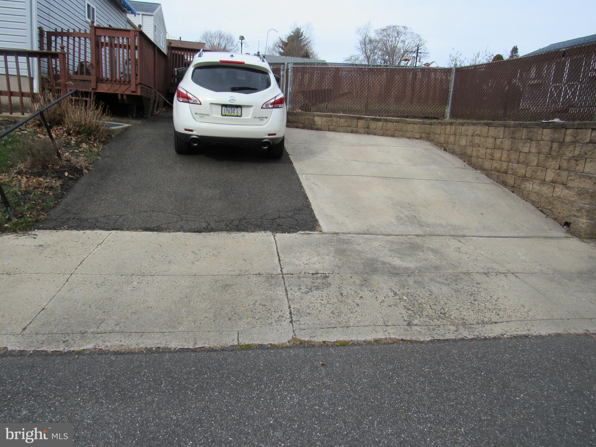 WILLOW MANOR - Residential