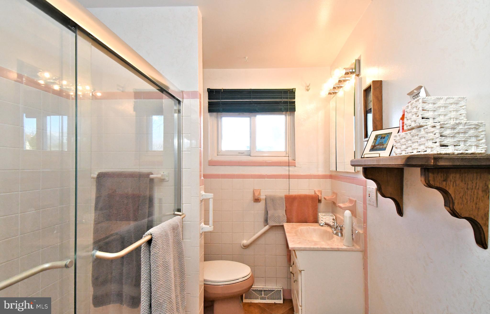 WILLOW MANOR - Residential