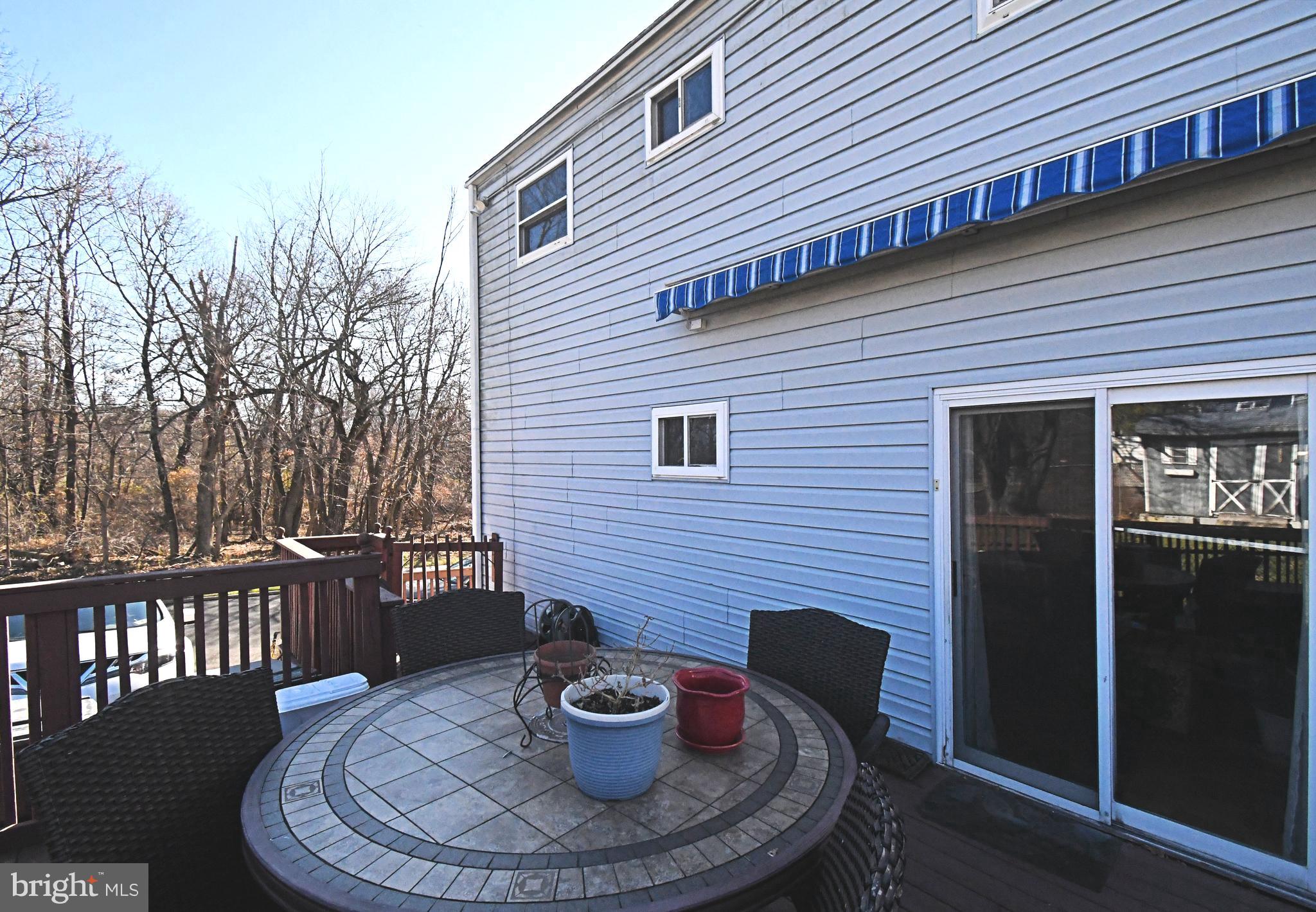 WILLOW MANOR - Residential