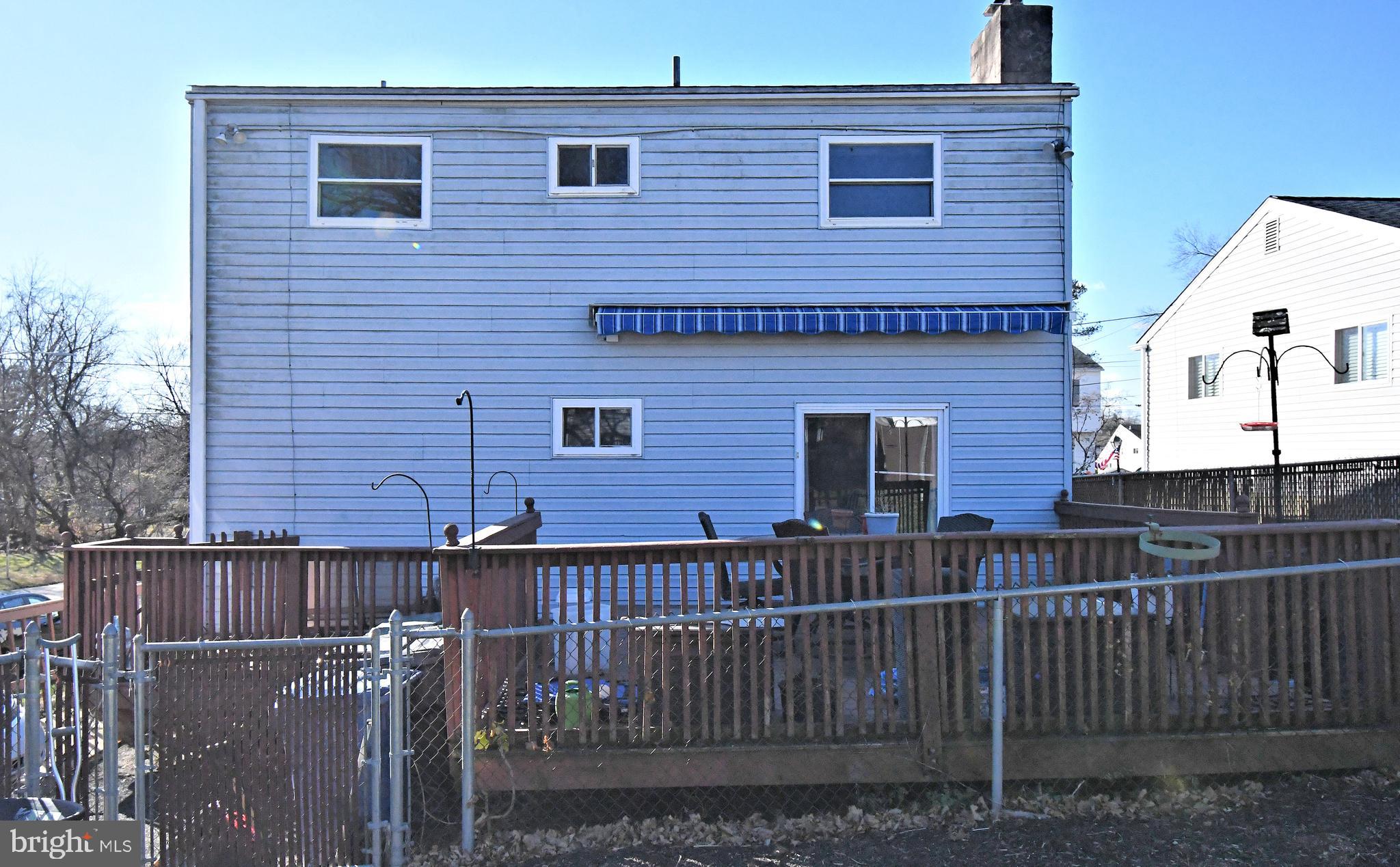 WILLOW MANOR - Residential