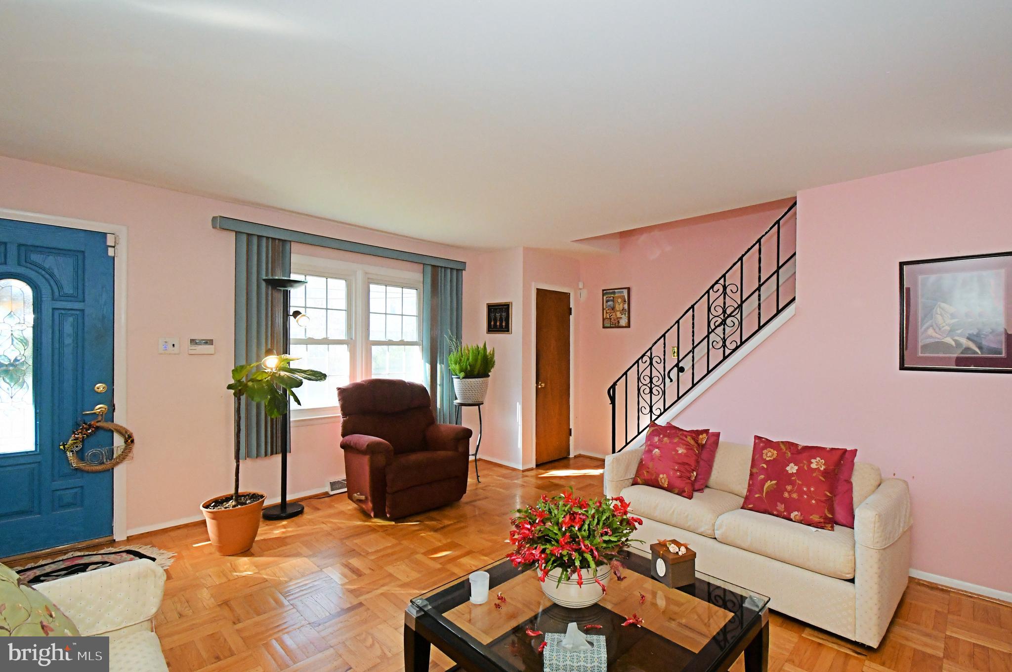 WILLOW MANOR - Residential