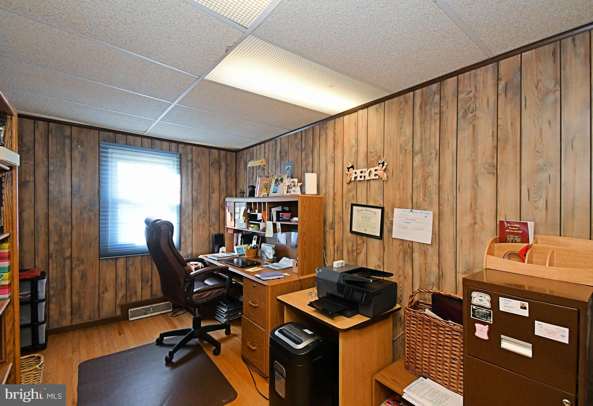 WILLOW MANOR - Residential