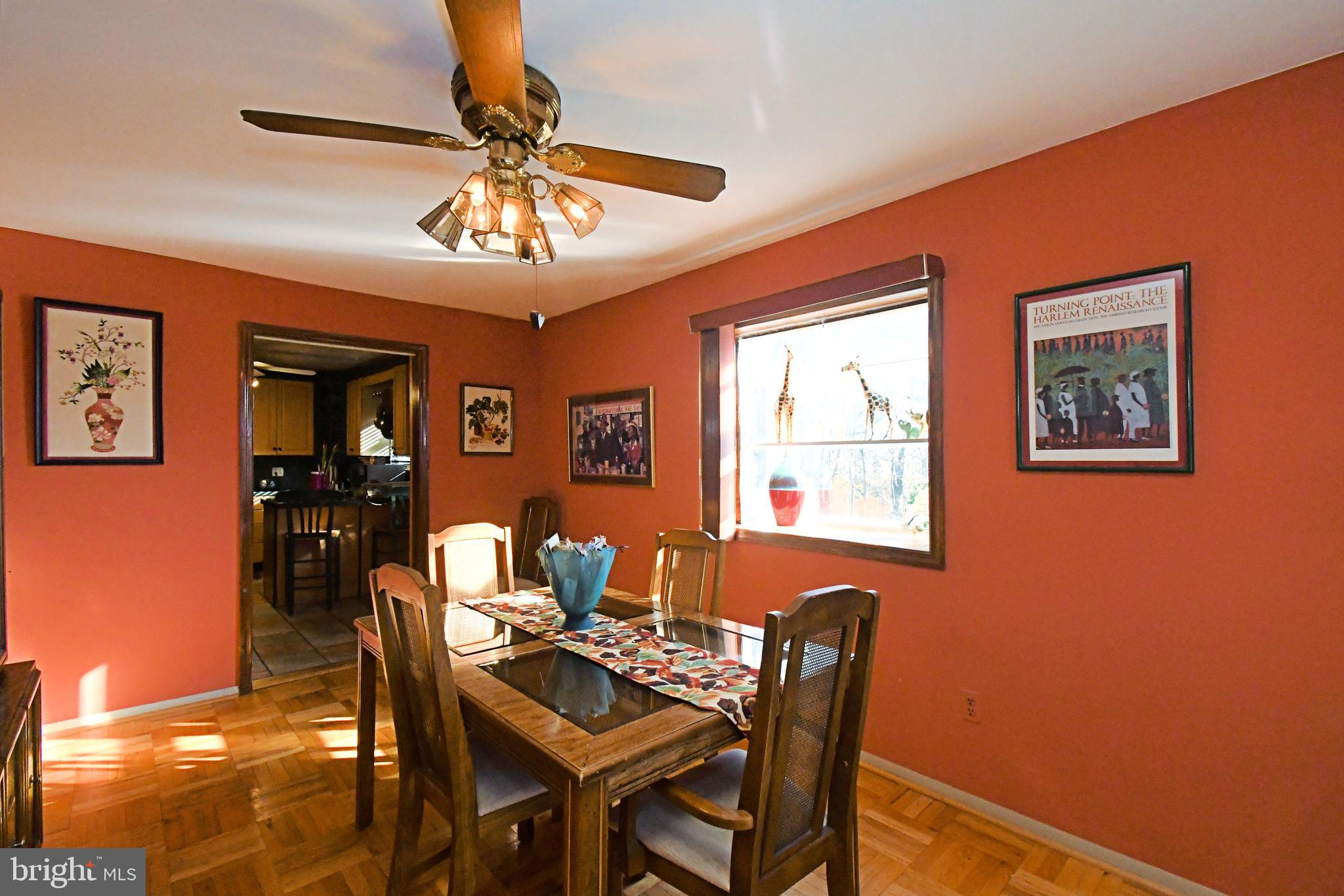 WILLOW MANOR - Residential